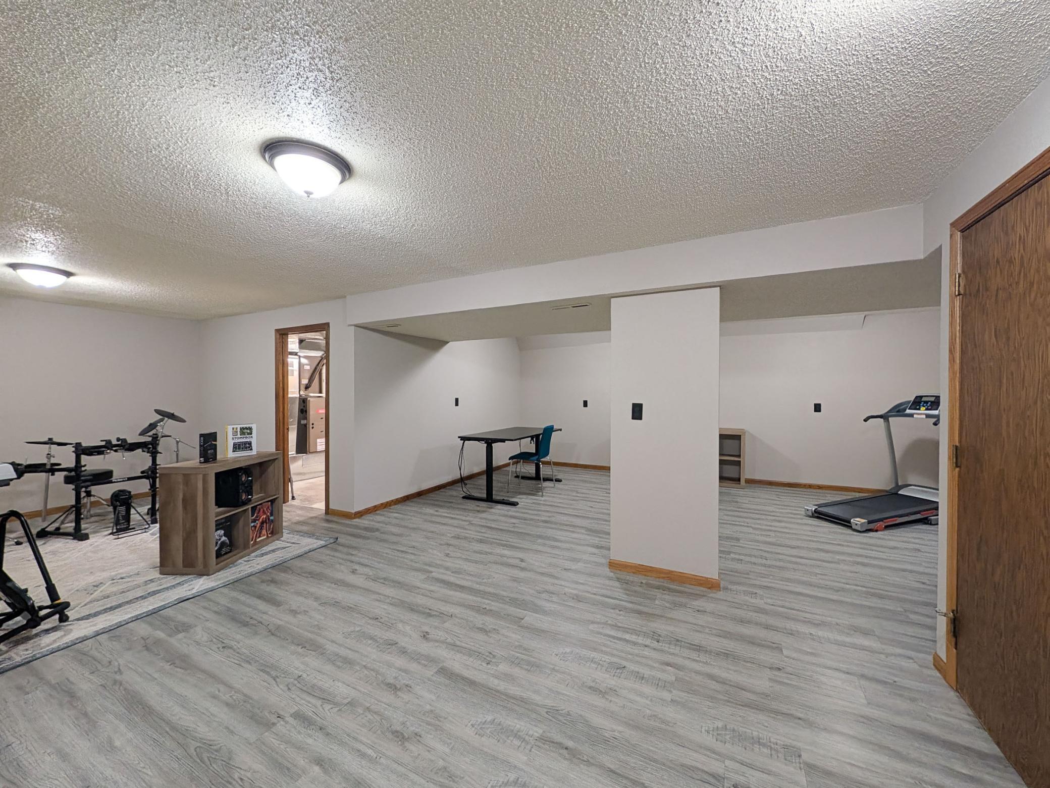 main property photo 60