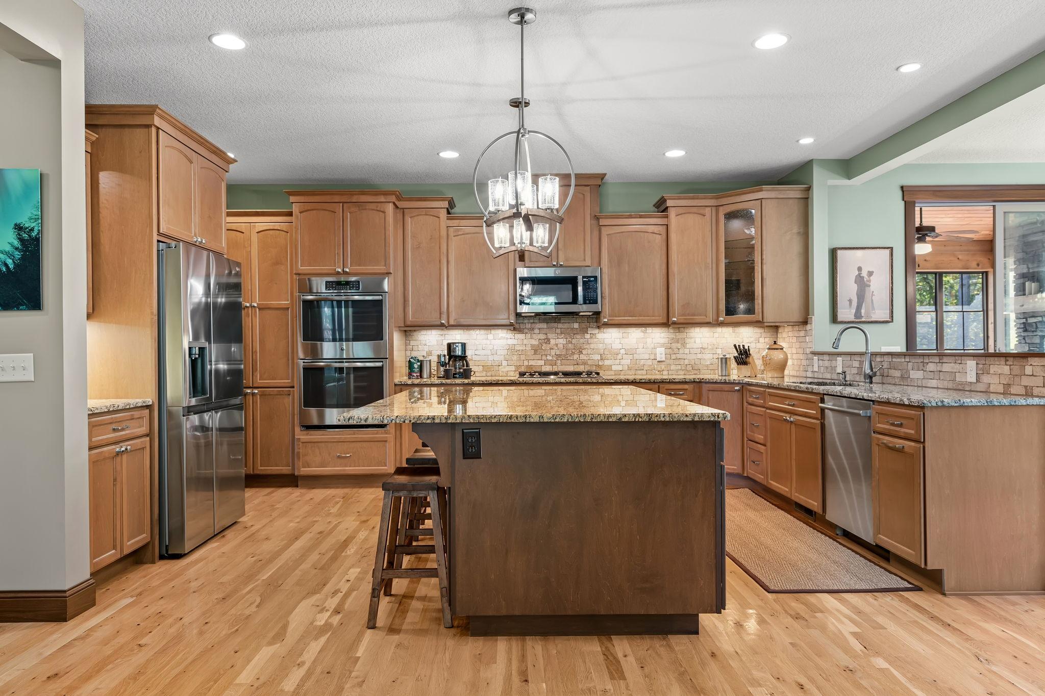 main property photo 11
