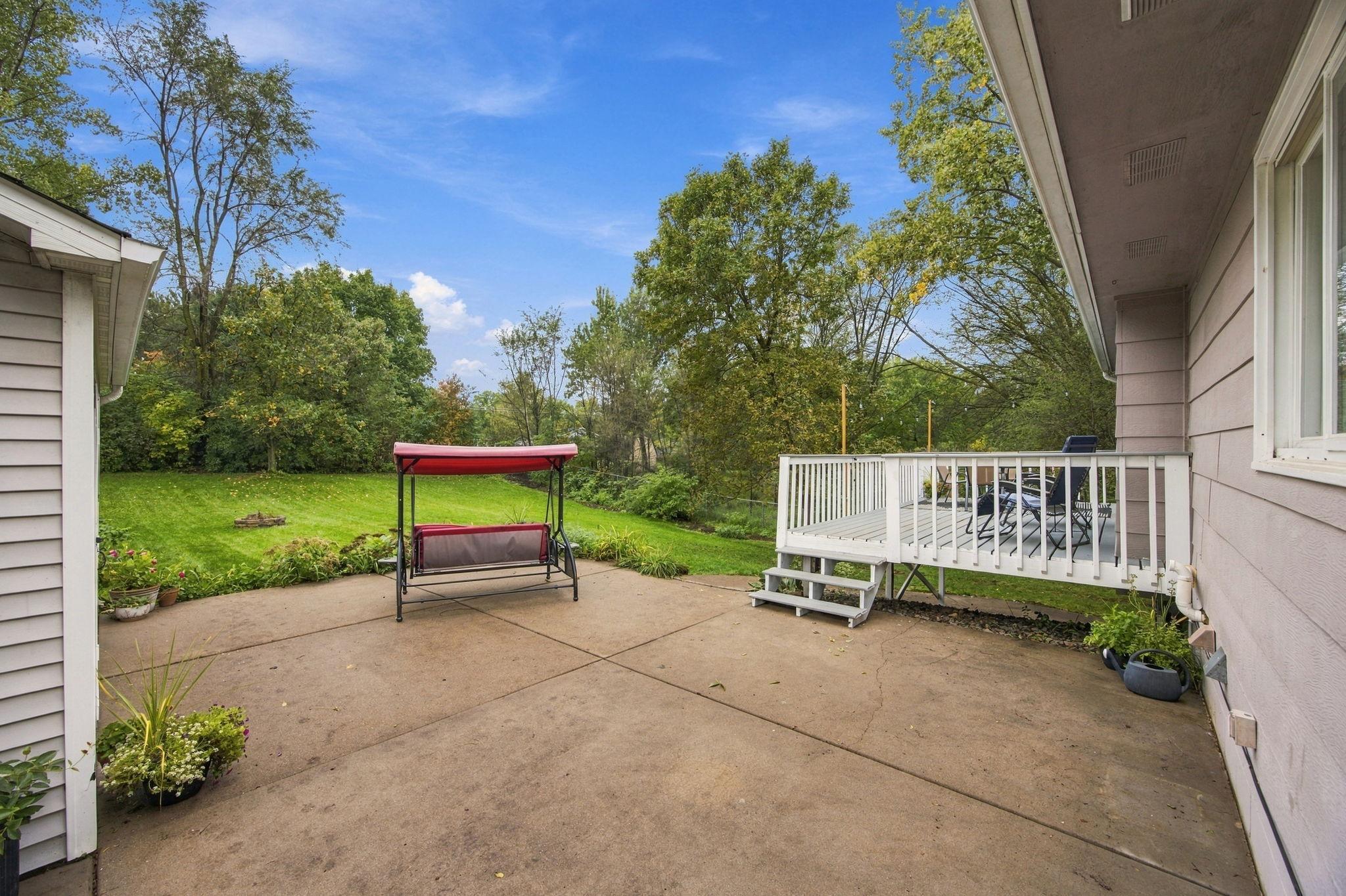 main property photo 16