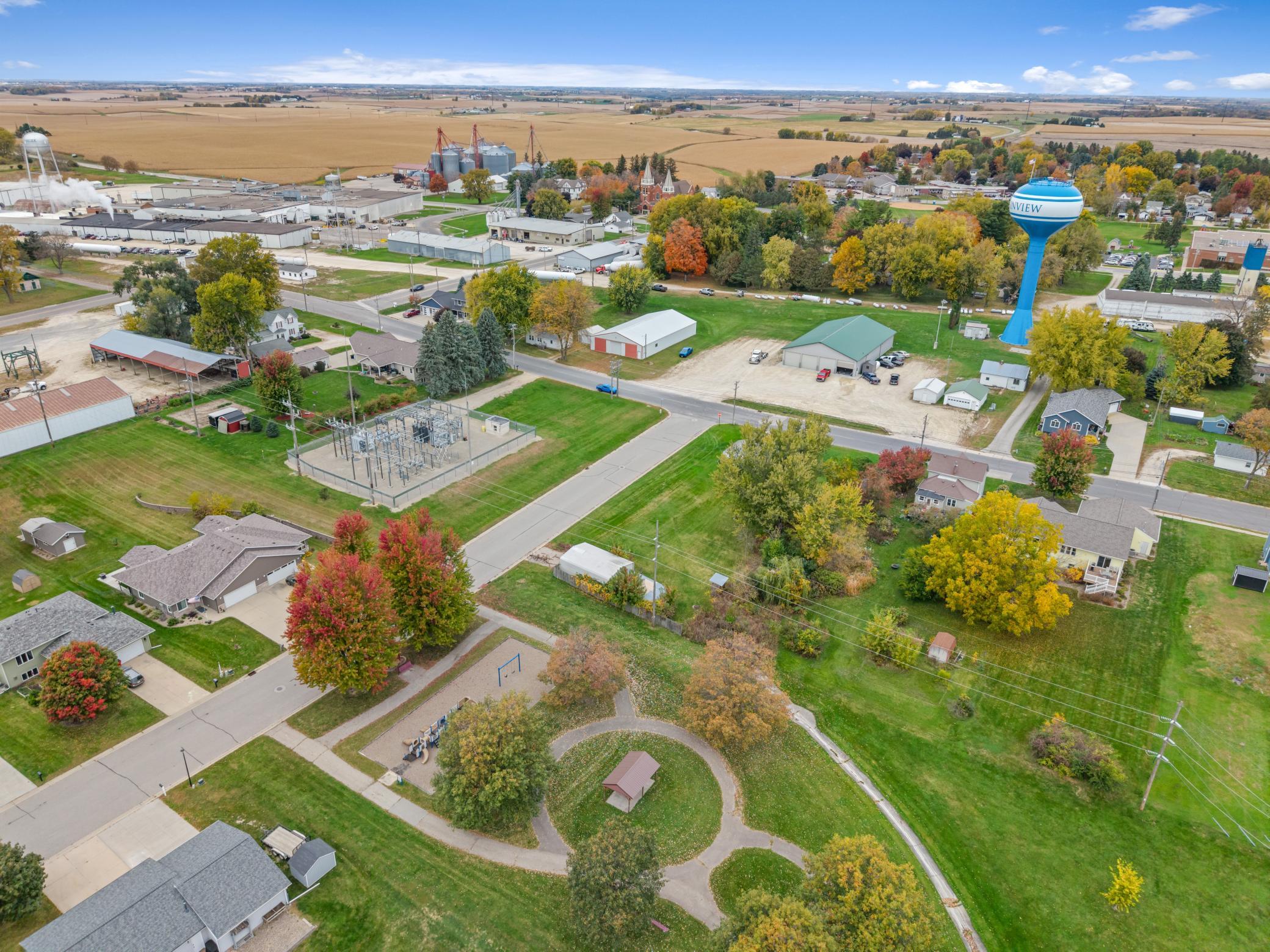 main property photo 24