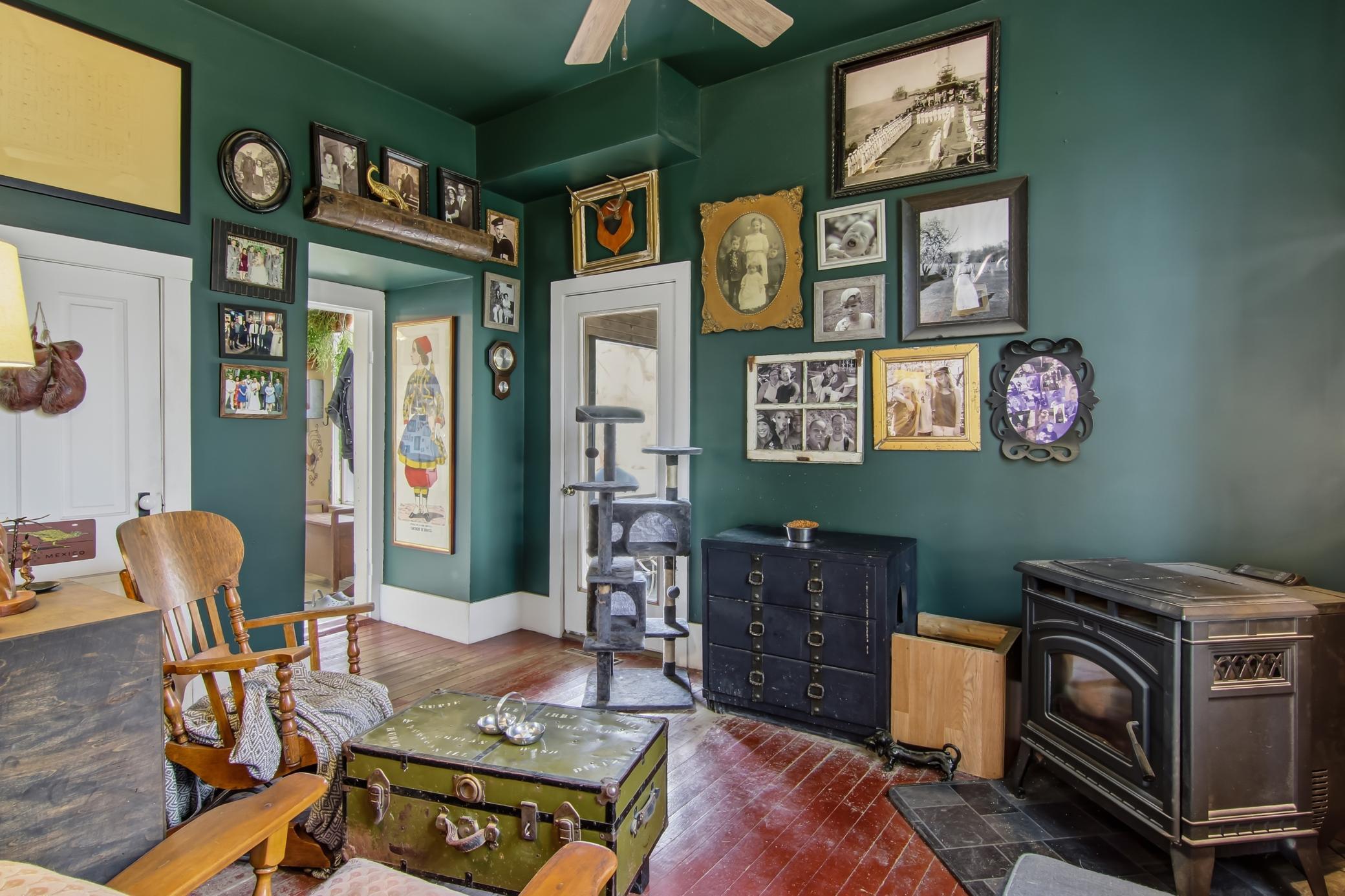 main property photo 9