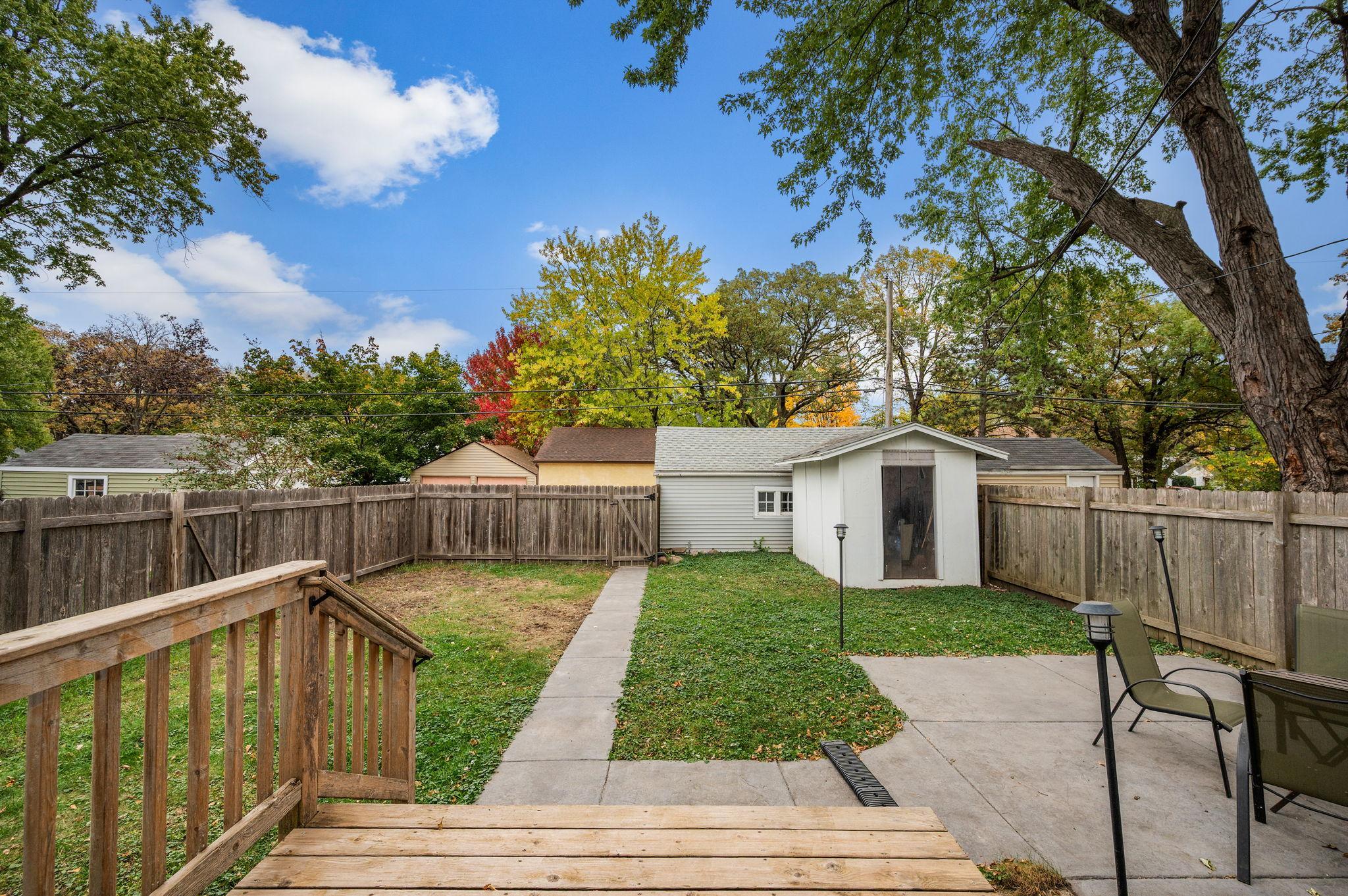 main property photo 16