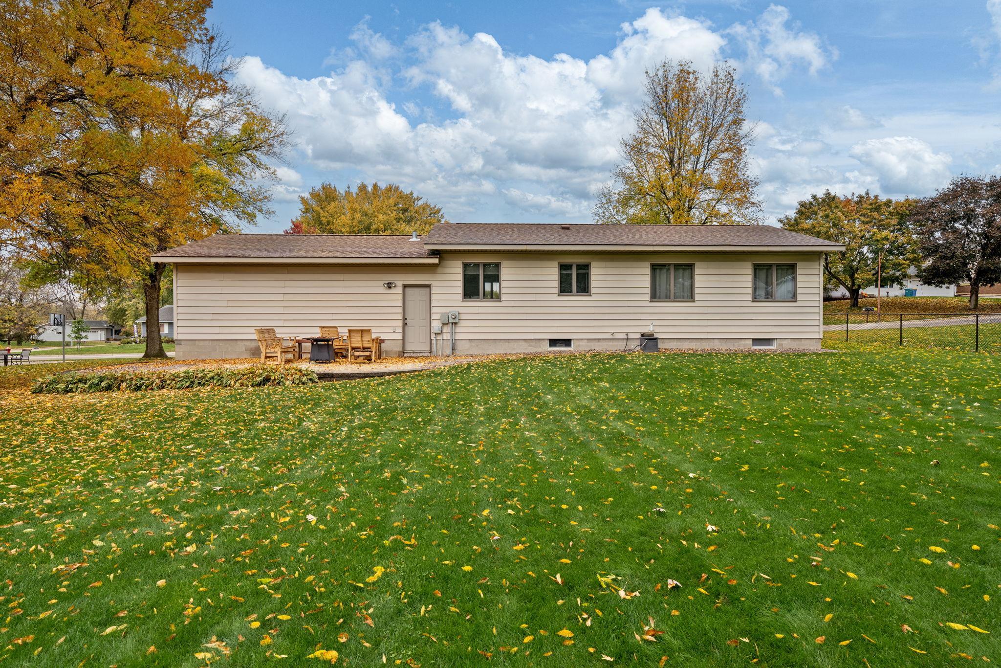 main property photo 29