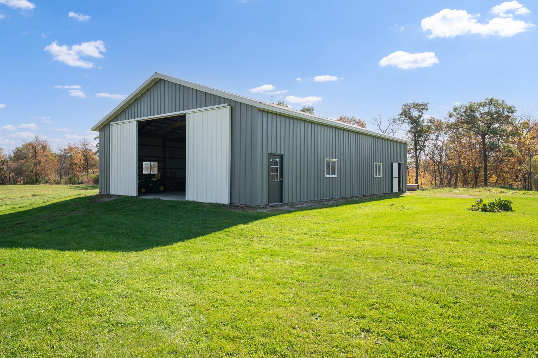 main property photo 16