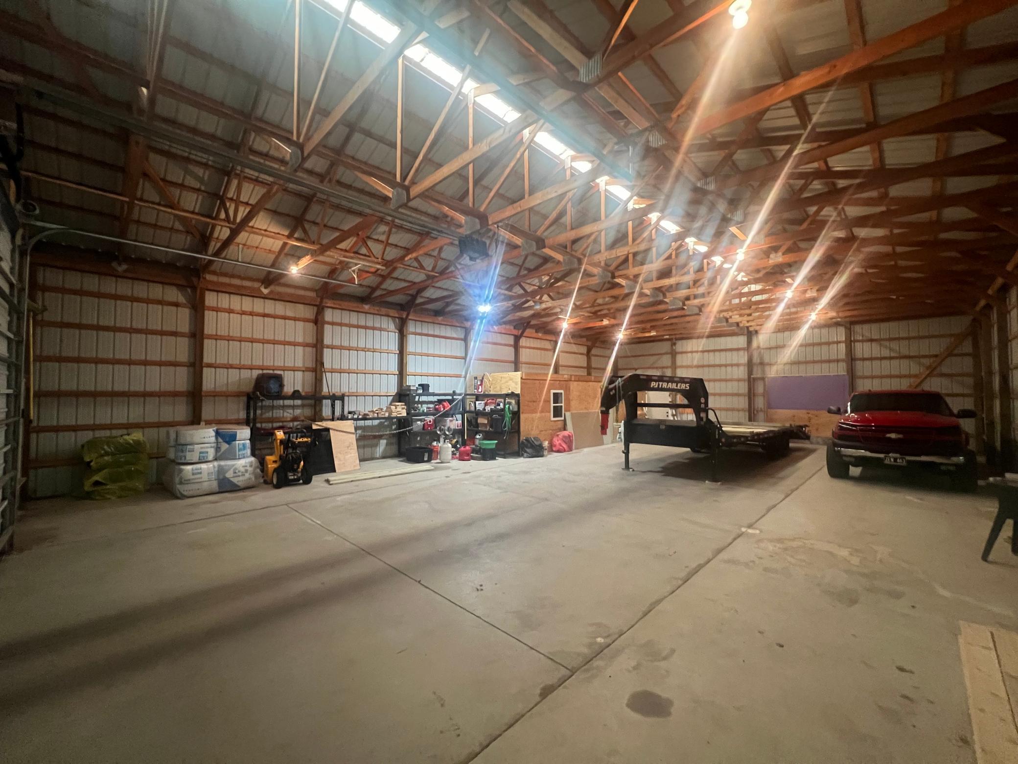 main property photo 11