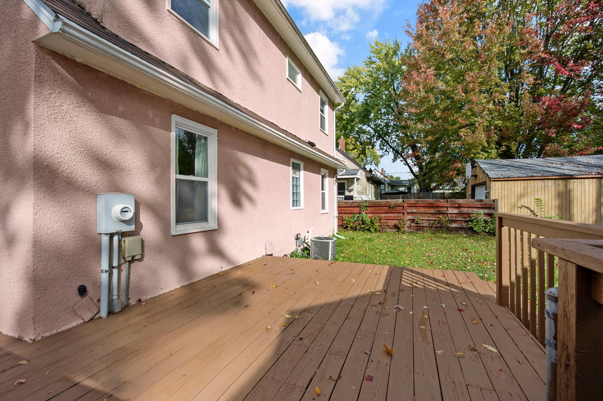 main property photo 32