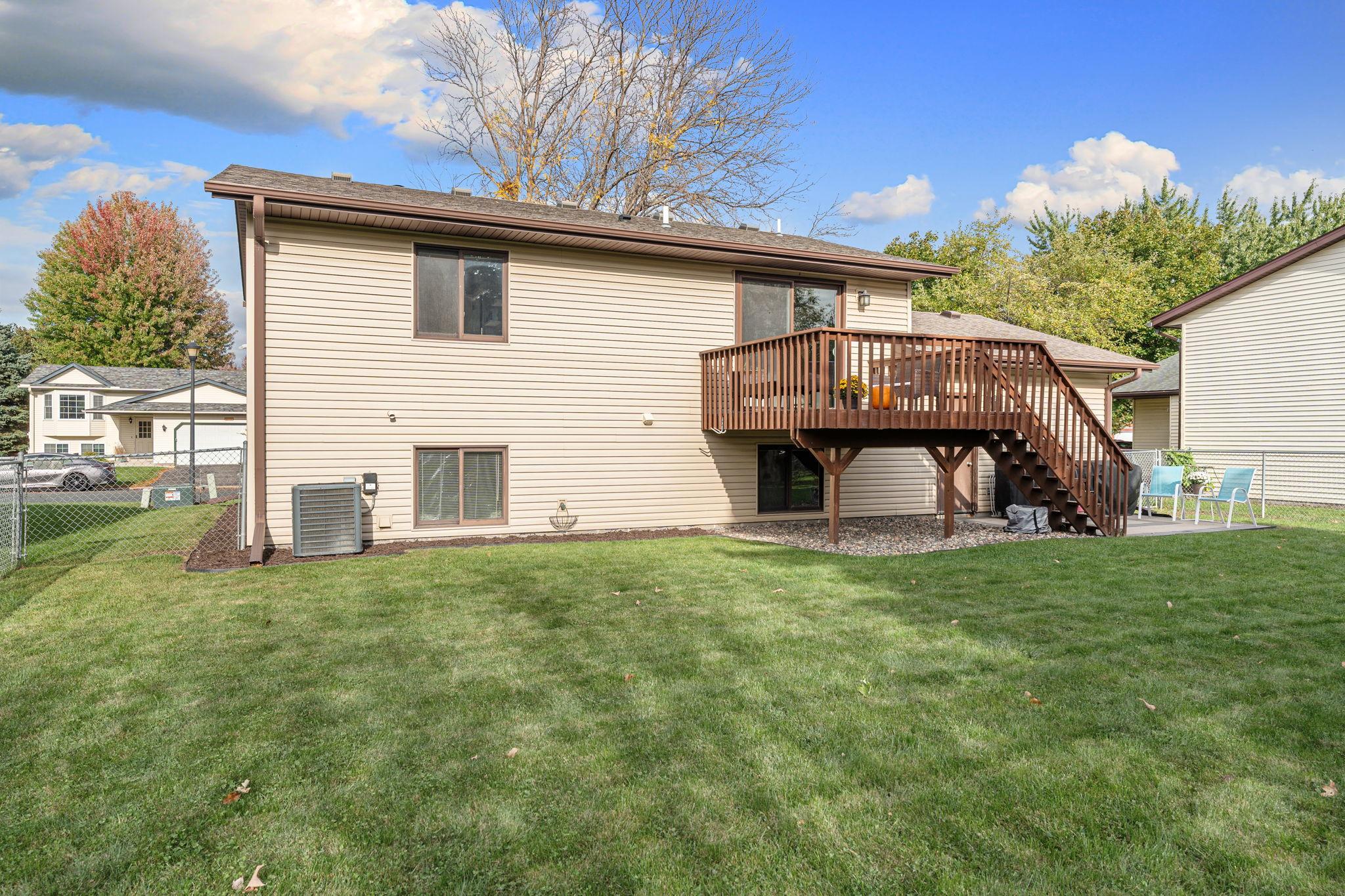main property photo 31