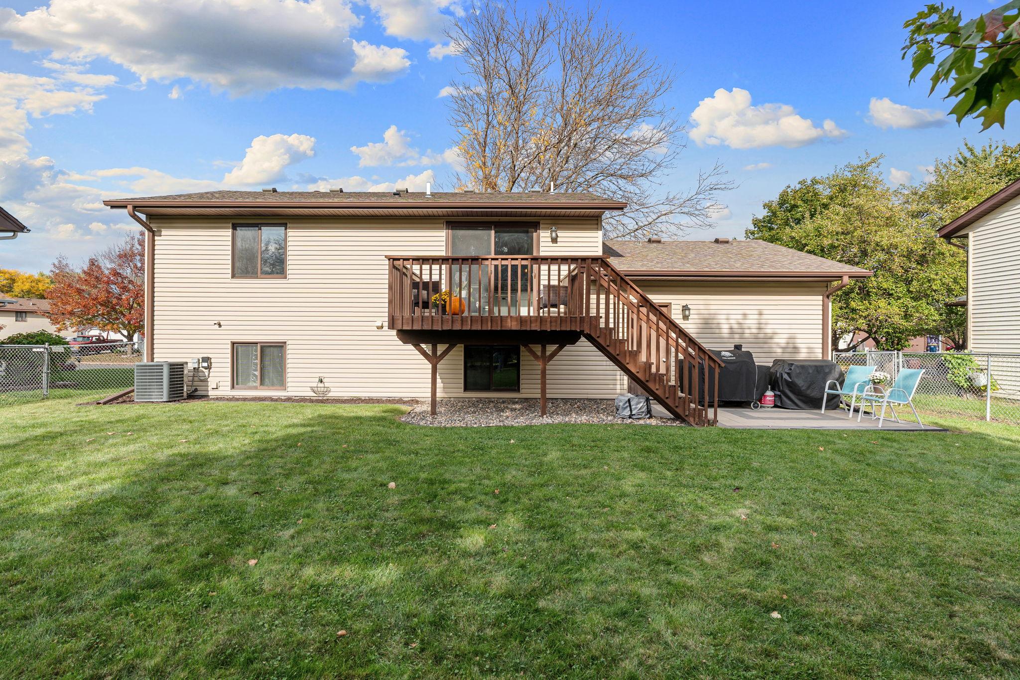 main property photo 32