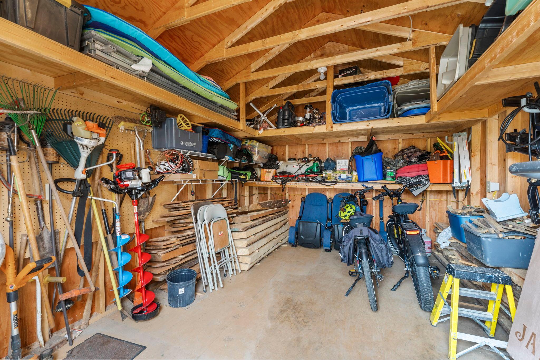 main property photo 77