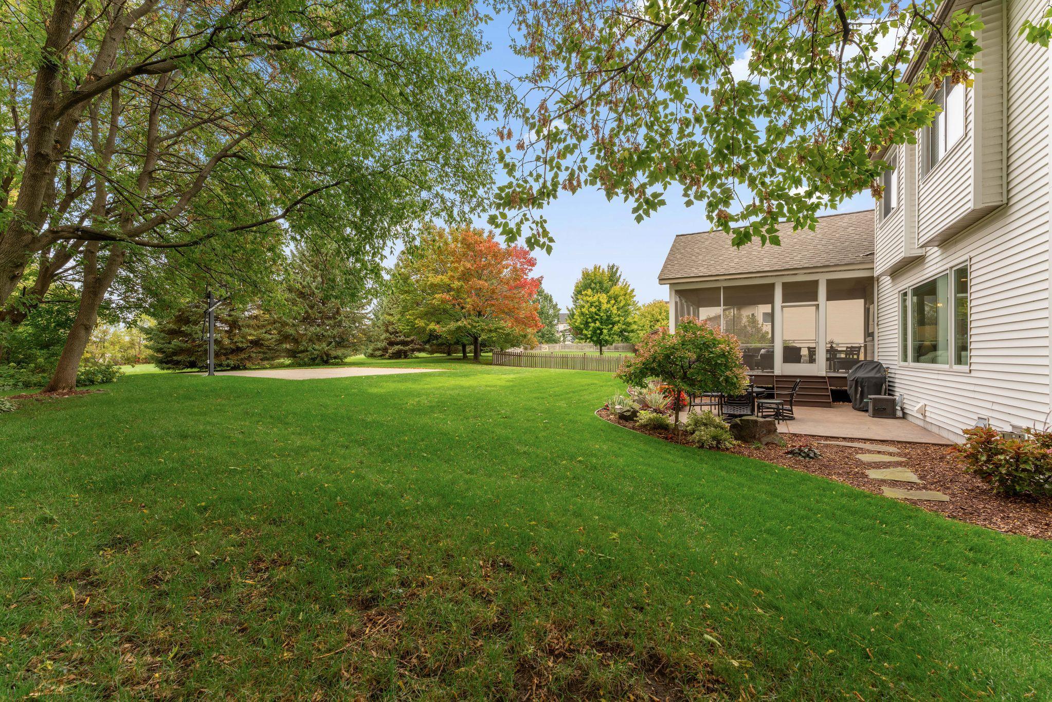 main property photo 9