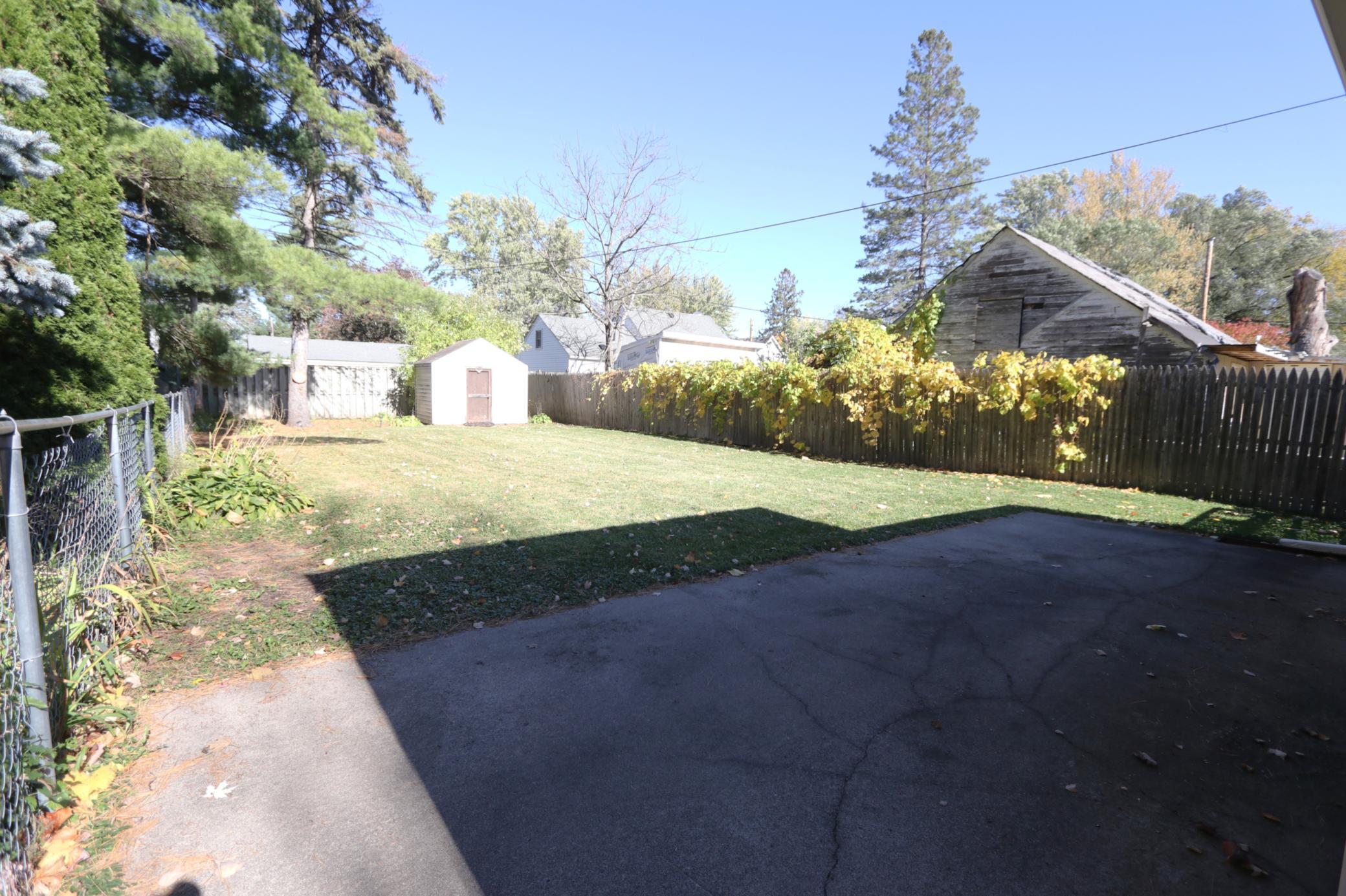 main property photo 15