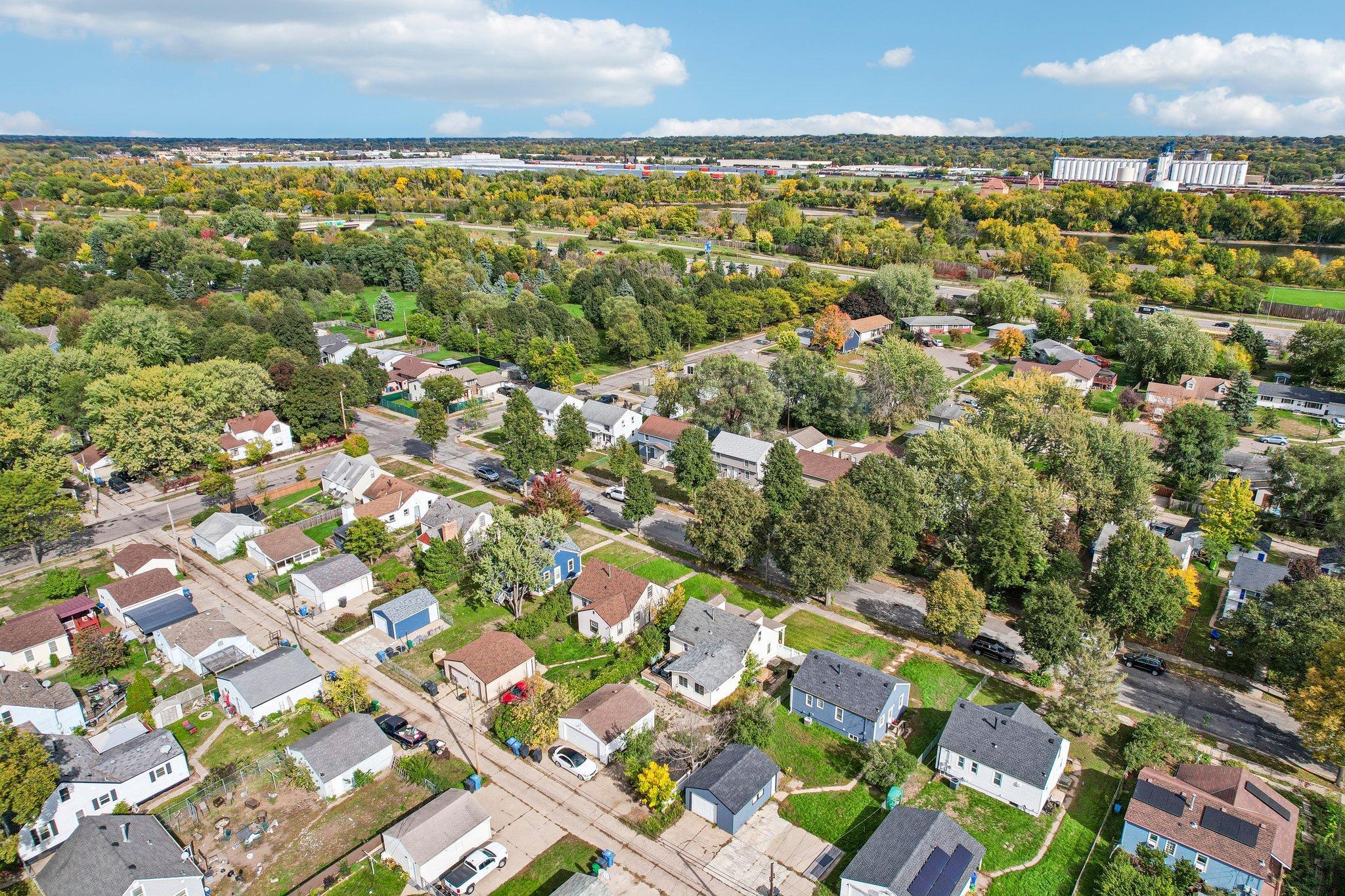 main property photo 50