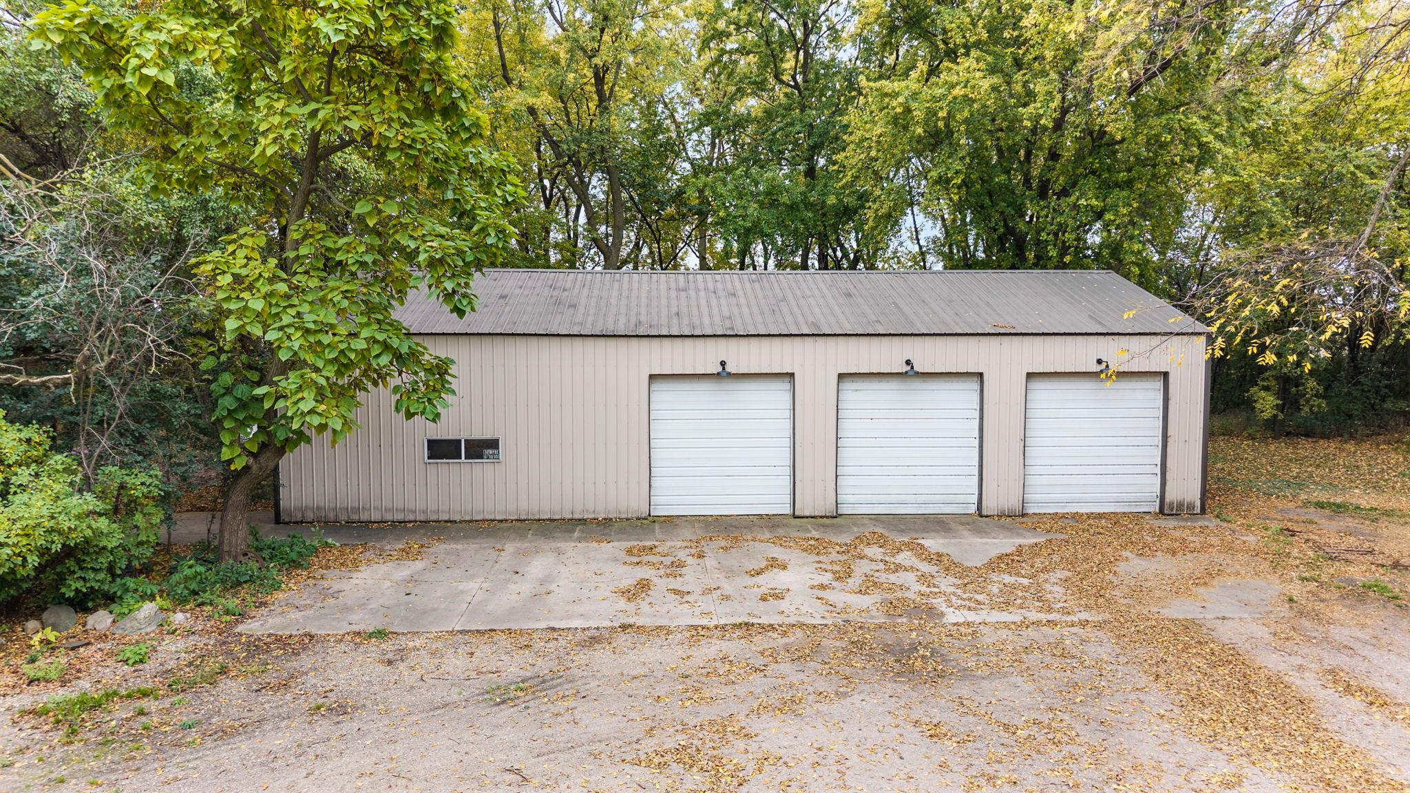main property photo 51