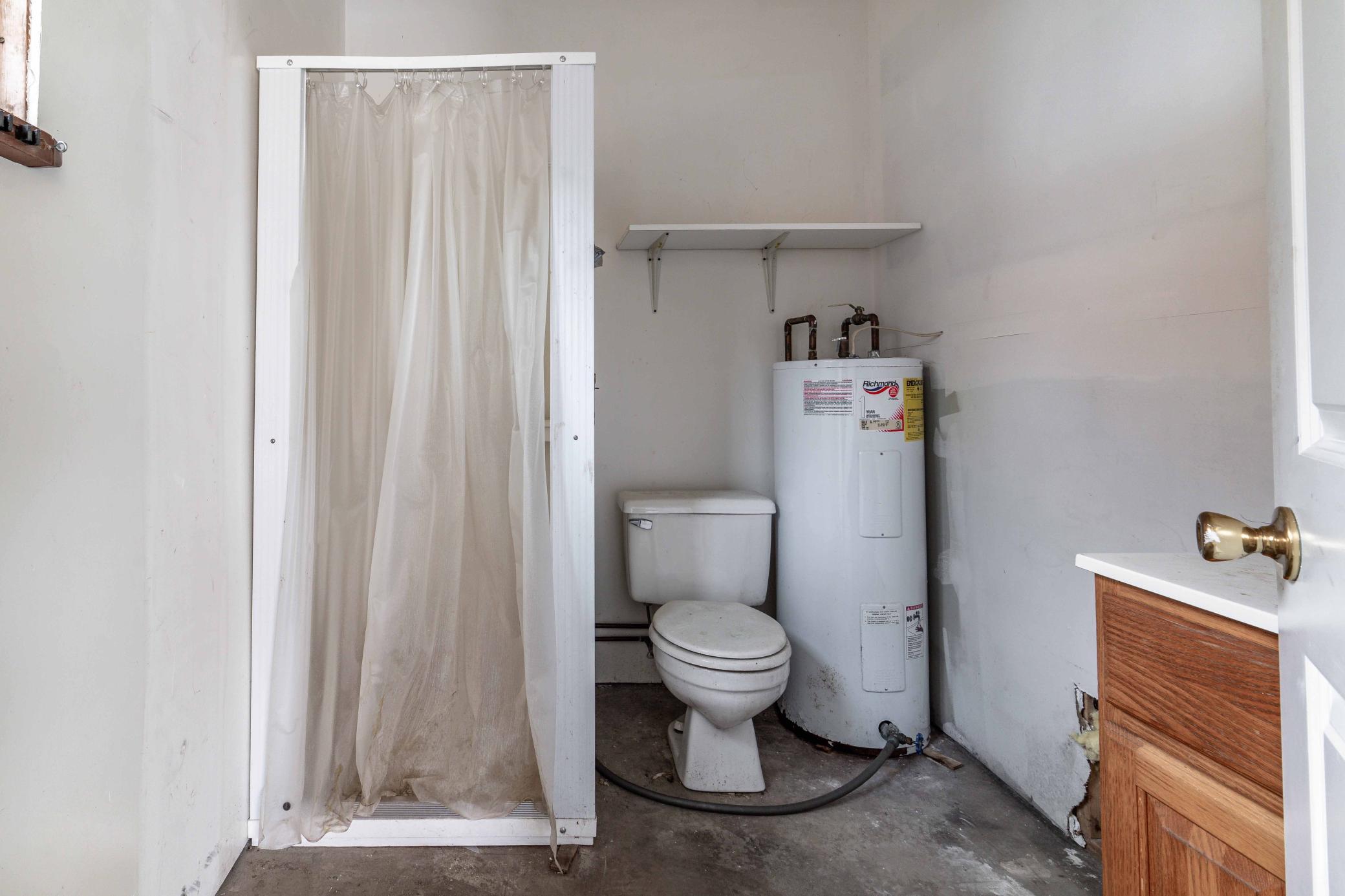 main property photo 68