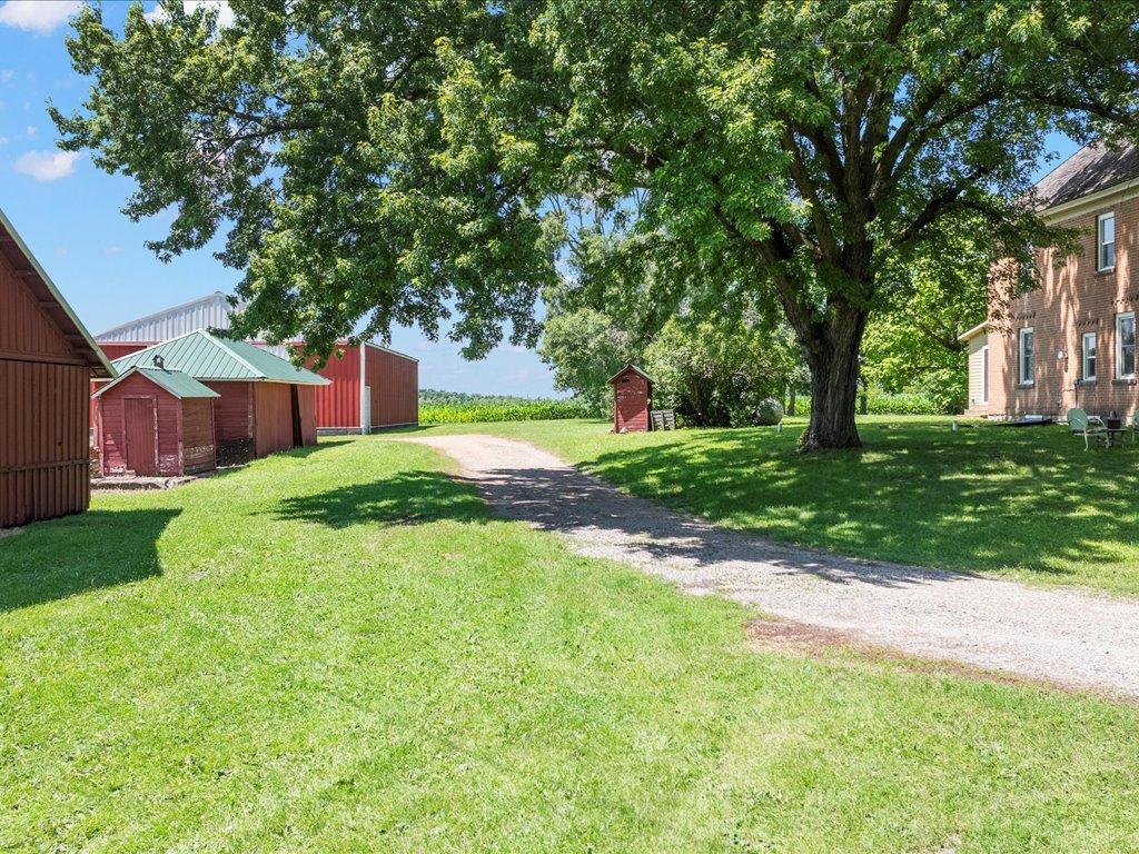 main property photo 36