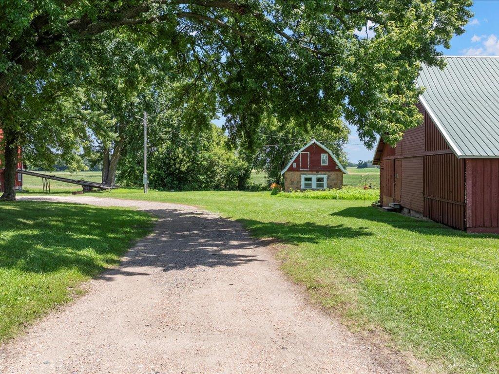 main property photo 41