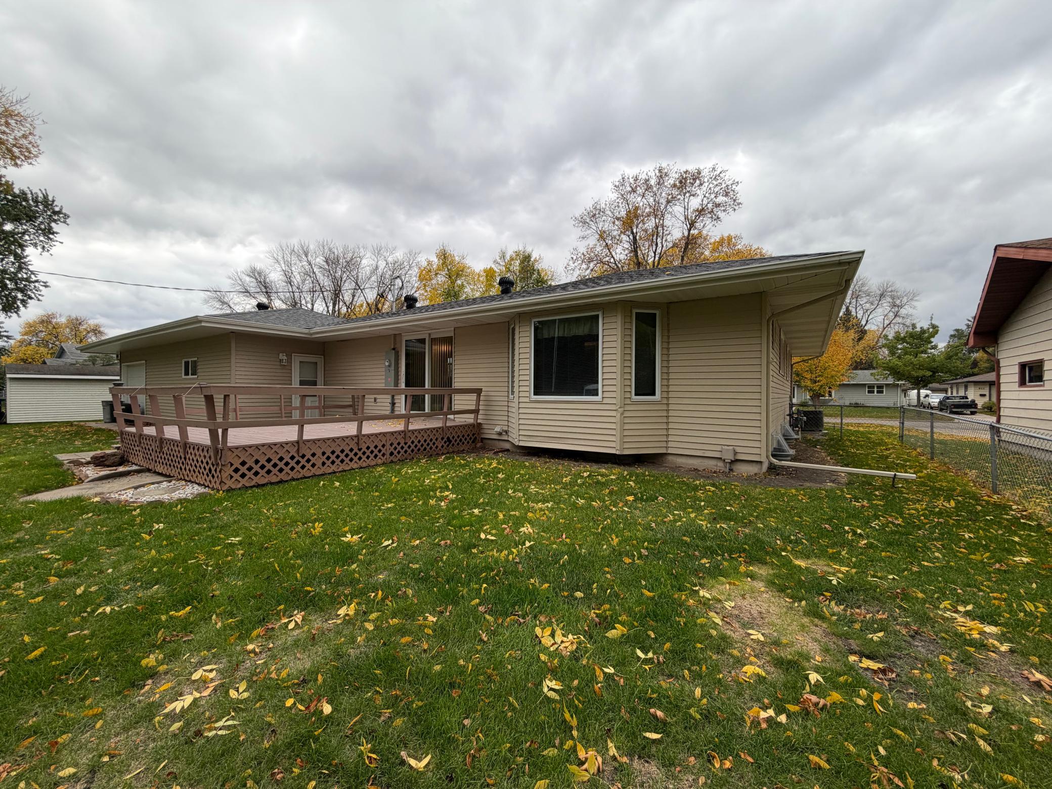 main property photo 51