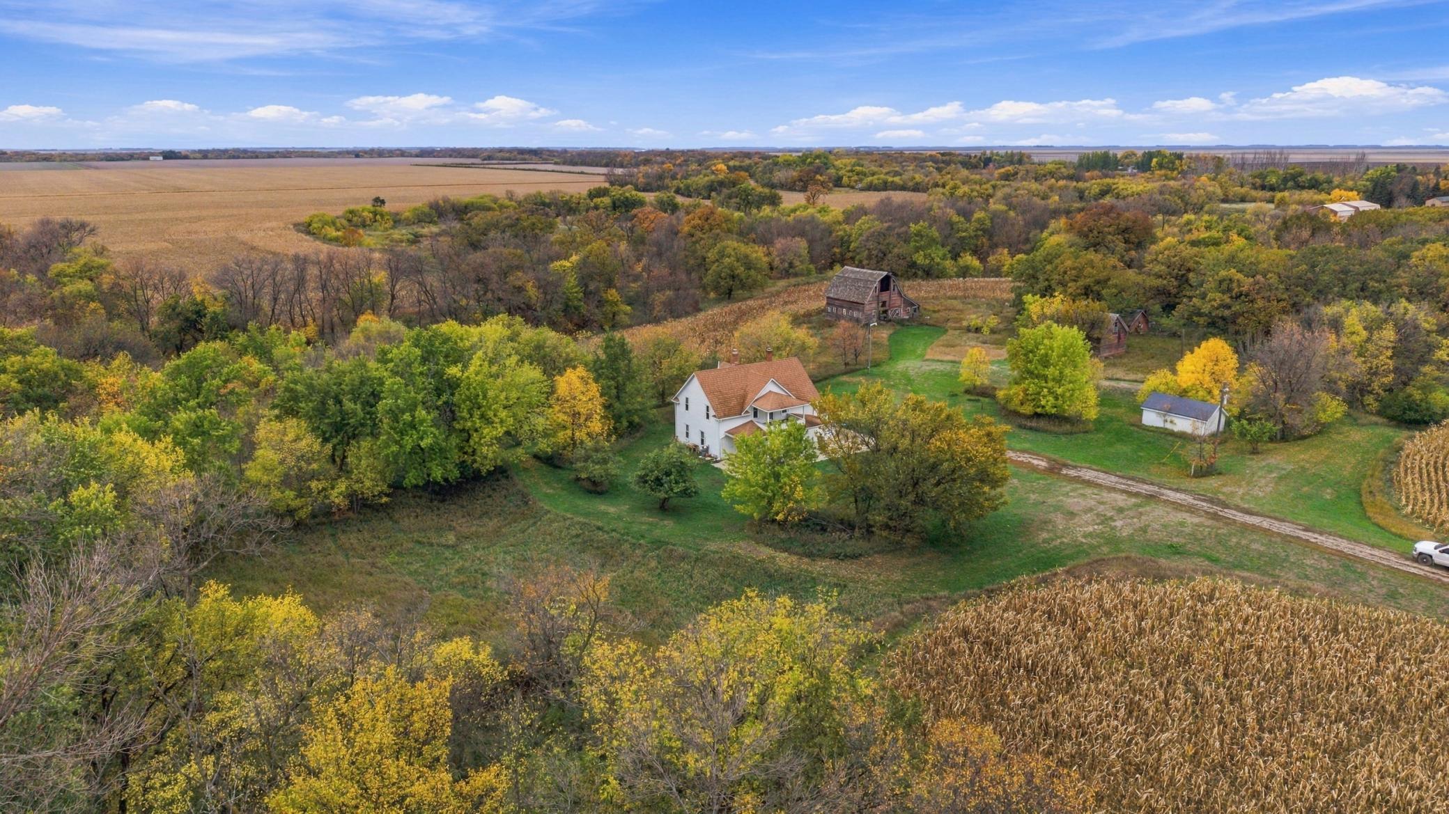 main property photo 11