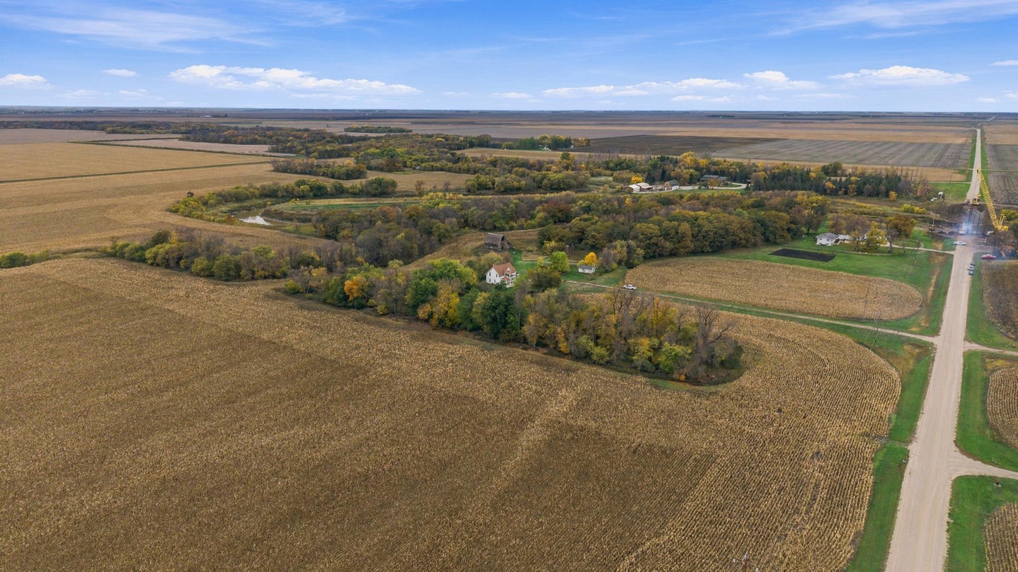 main property photo 17