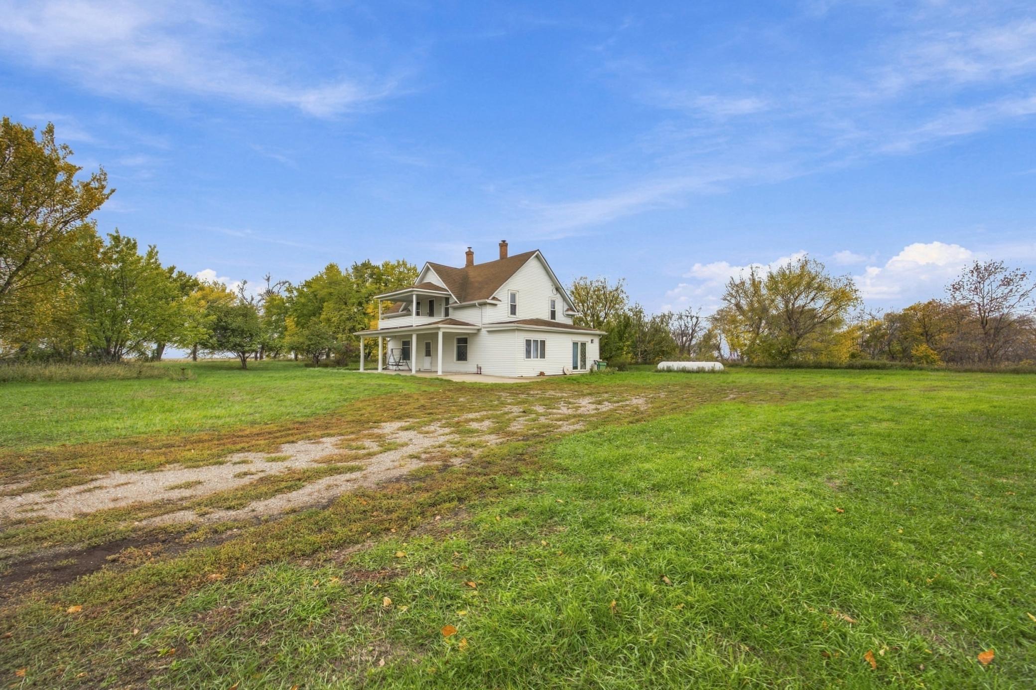 main property photo 8