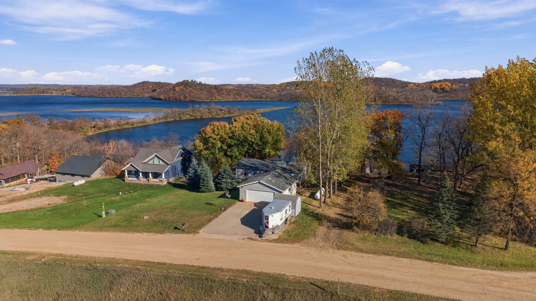 main property photo 25