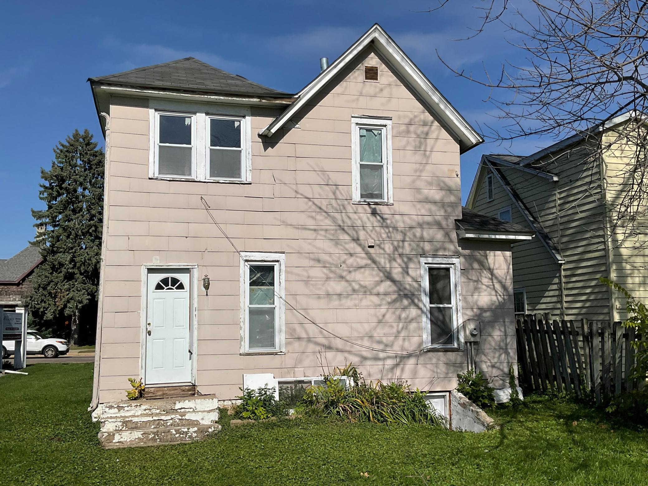 main property photo 12