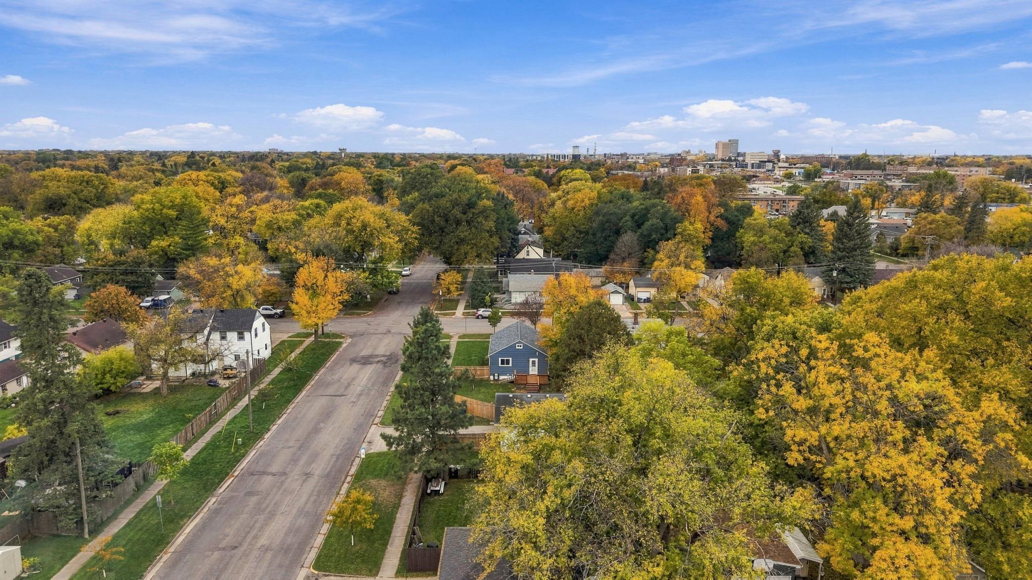main property photo 30