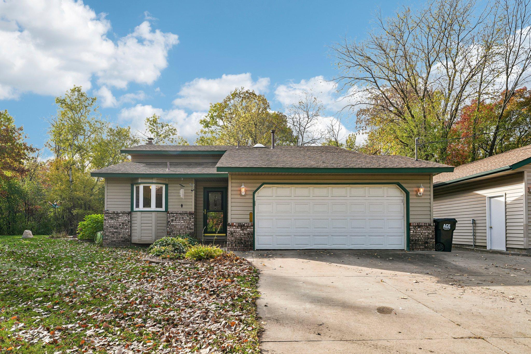 main property photo 0