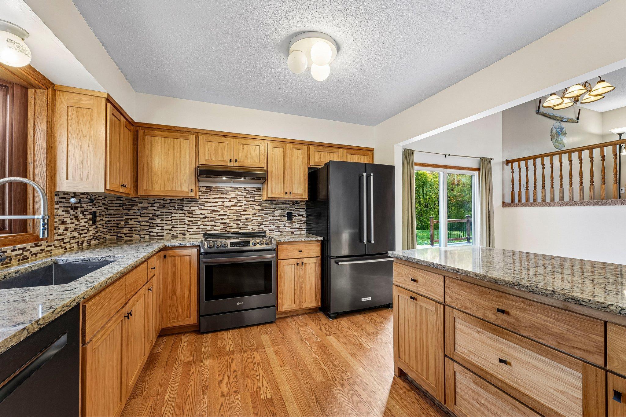 main property photo 12