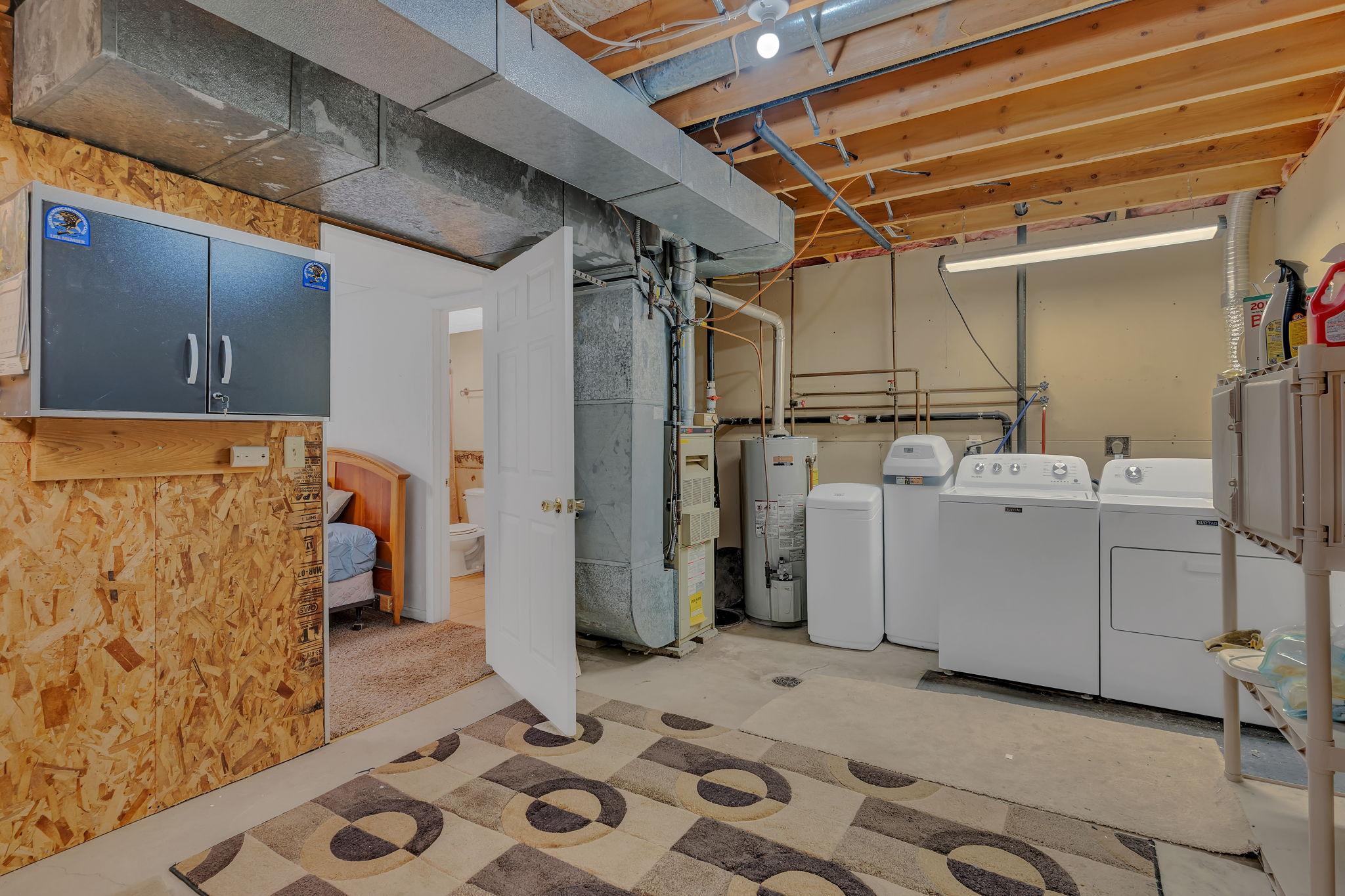 main property photo 16