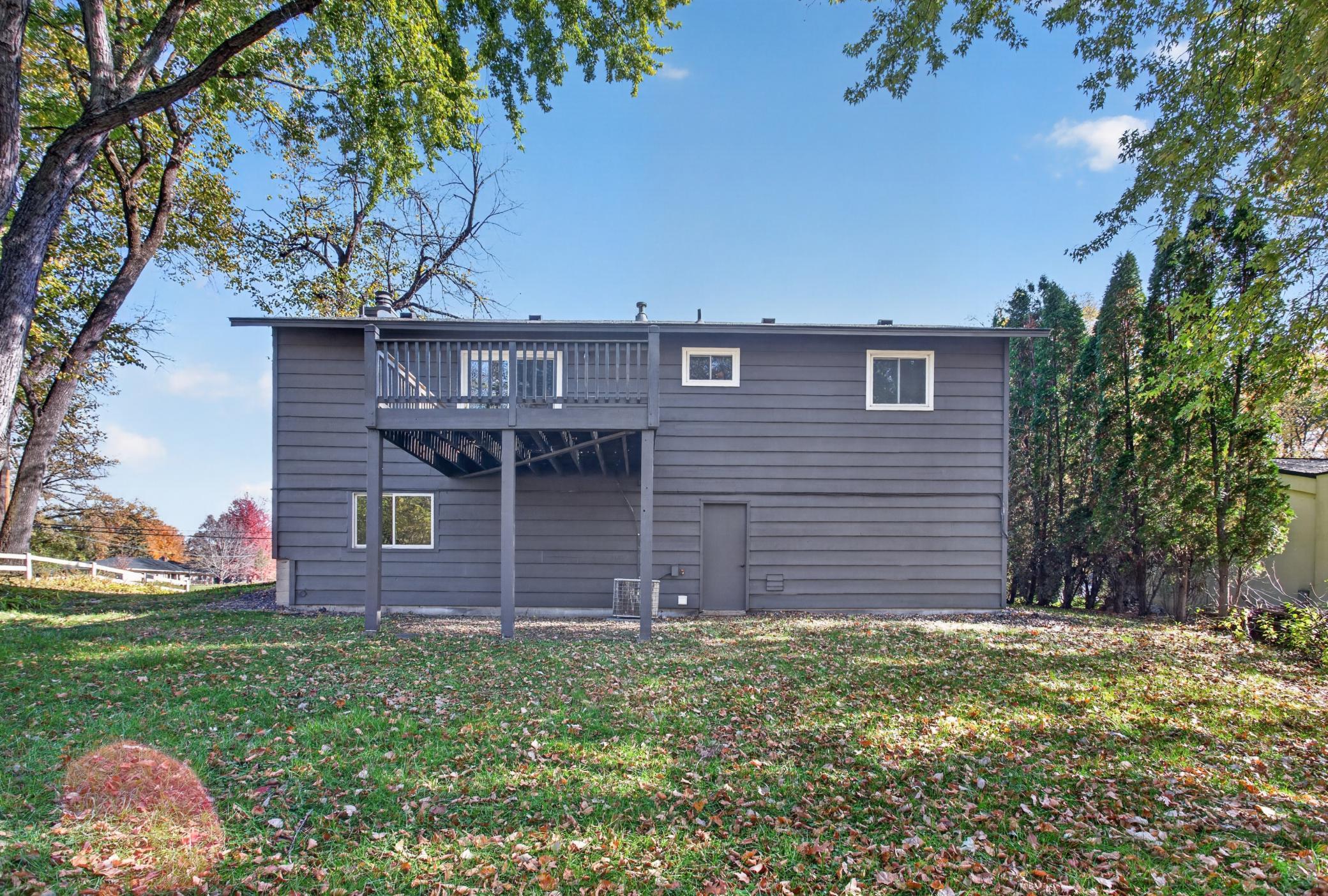 main property photo 16