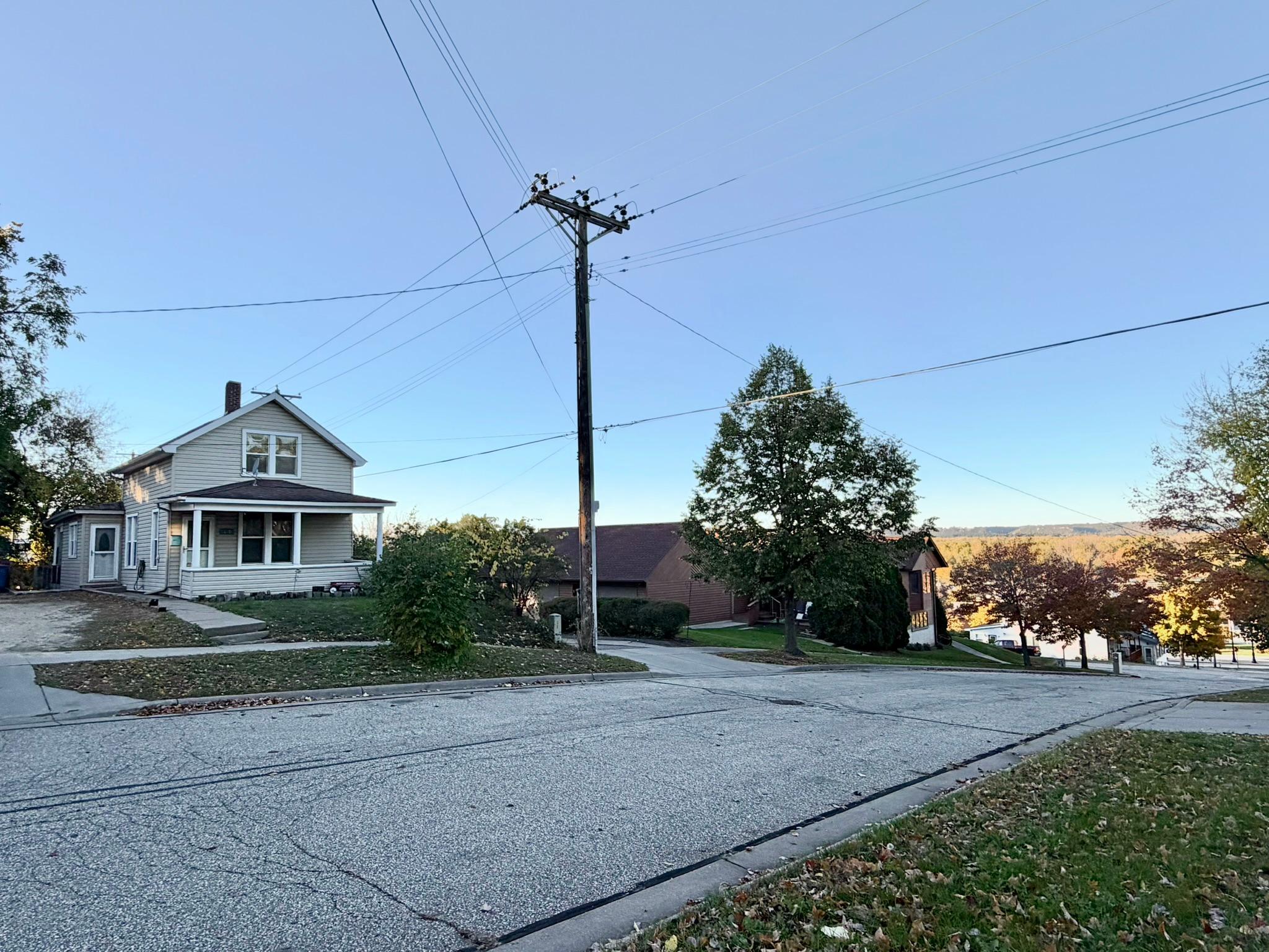 main property photo 31