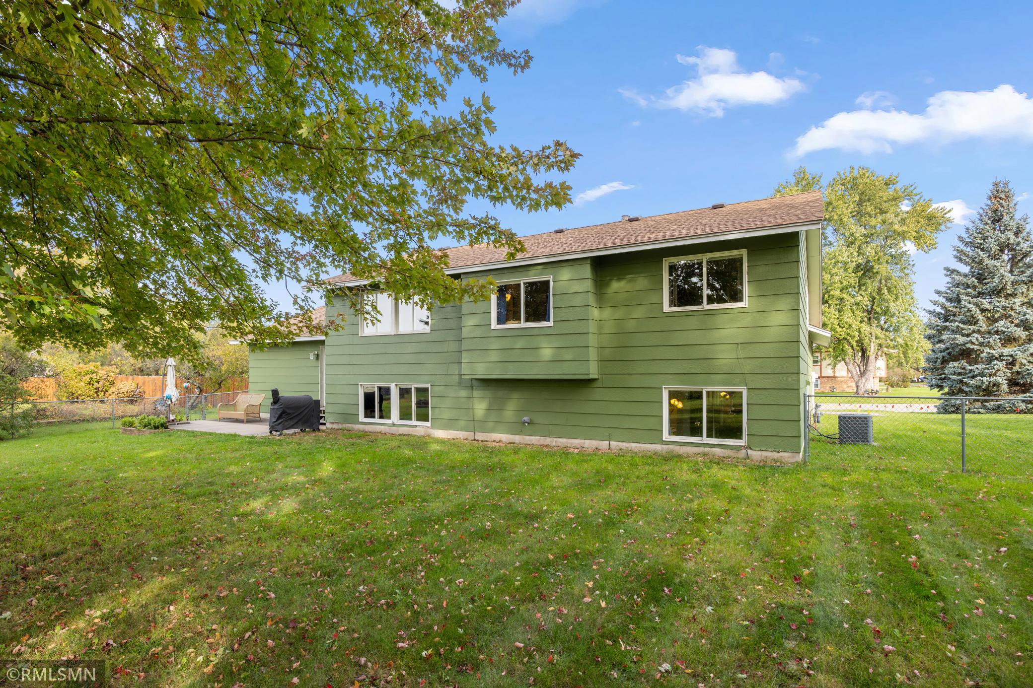main property photo 37