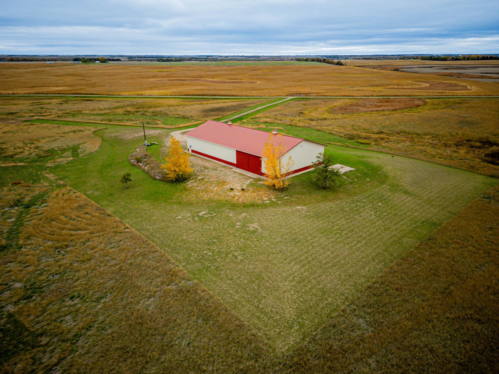 main property photo 45