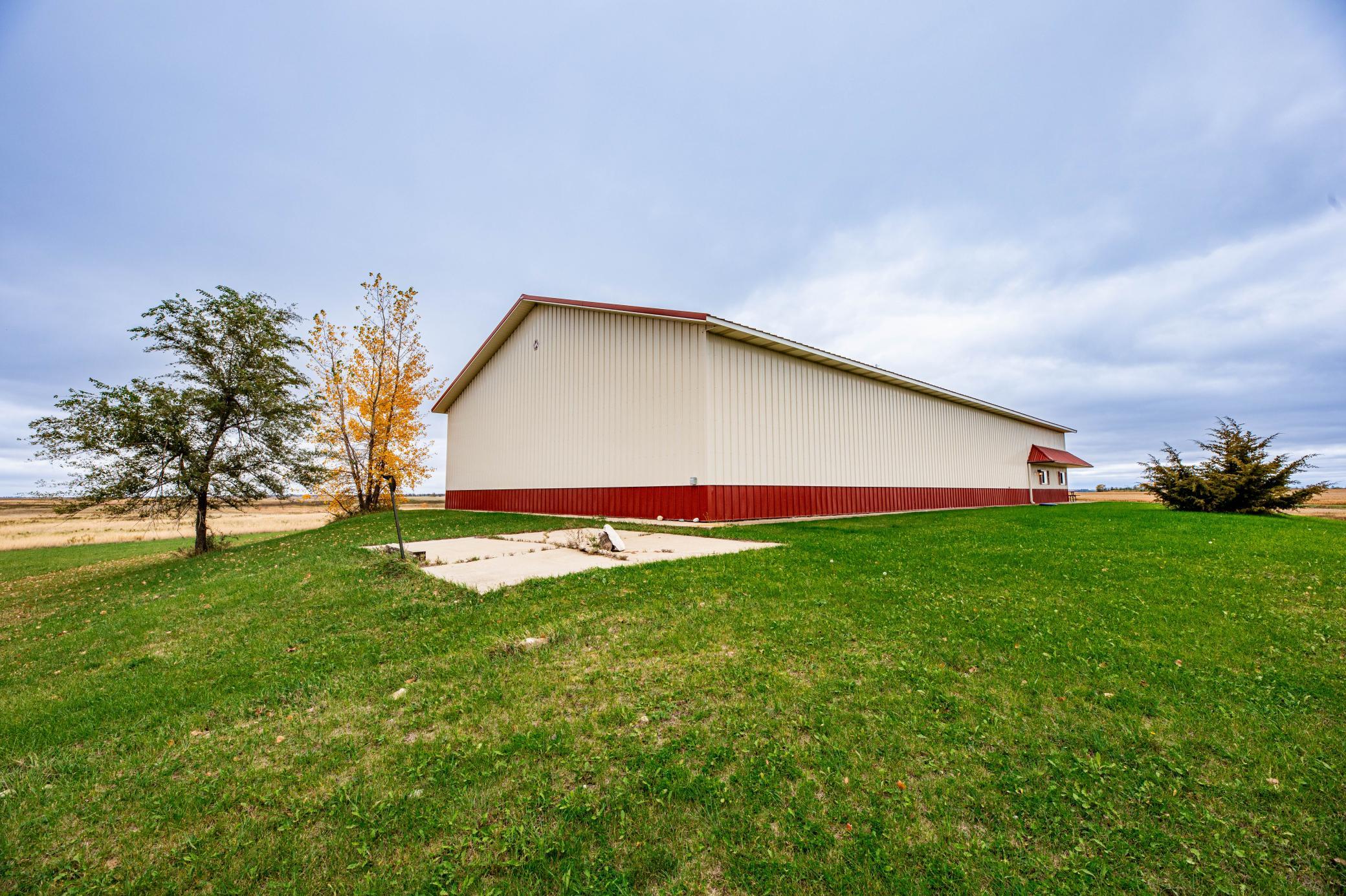main property photo 7