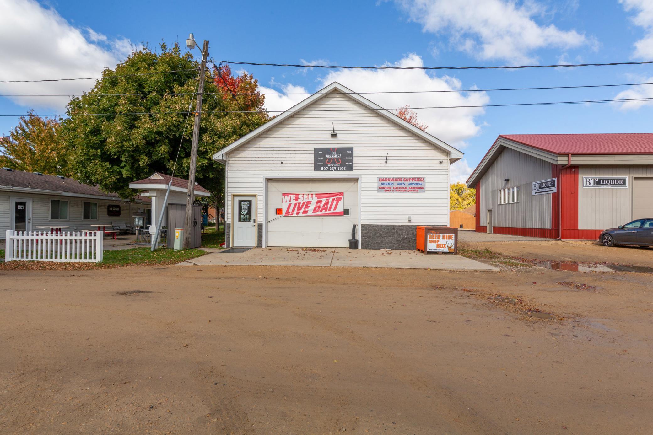 main property photo 20