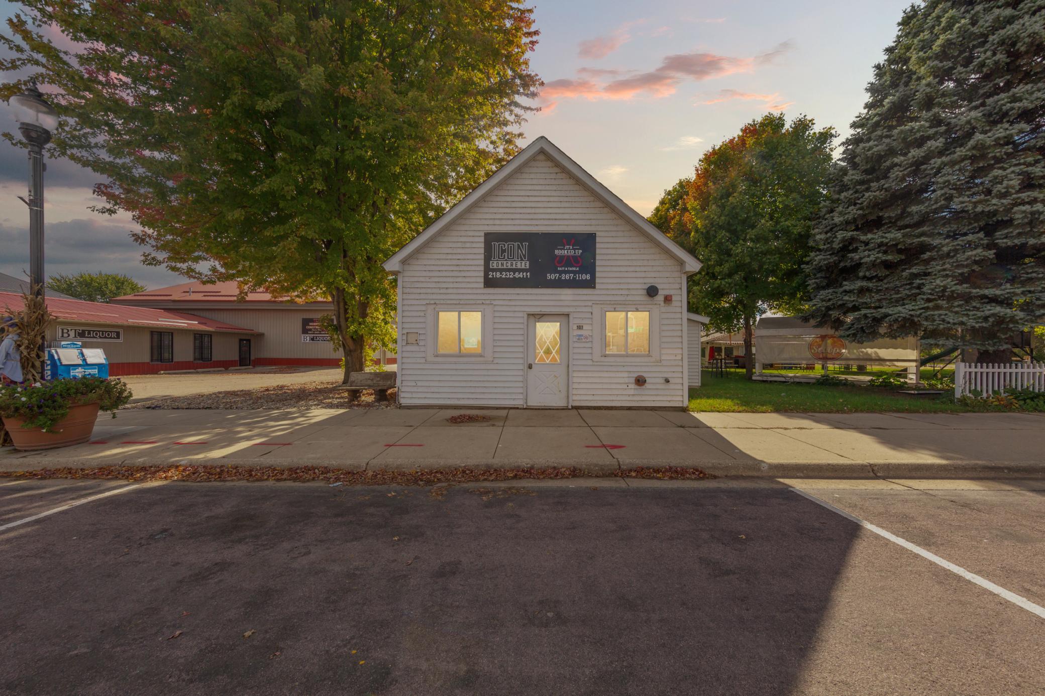 main property photo 22