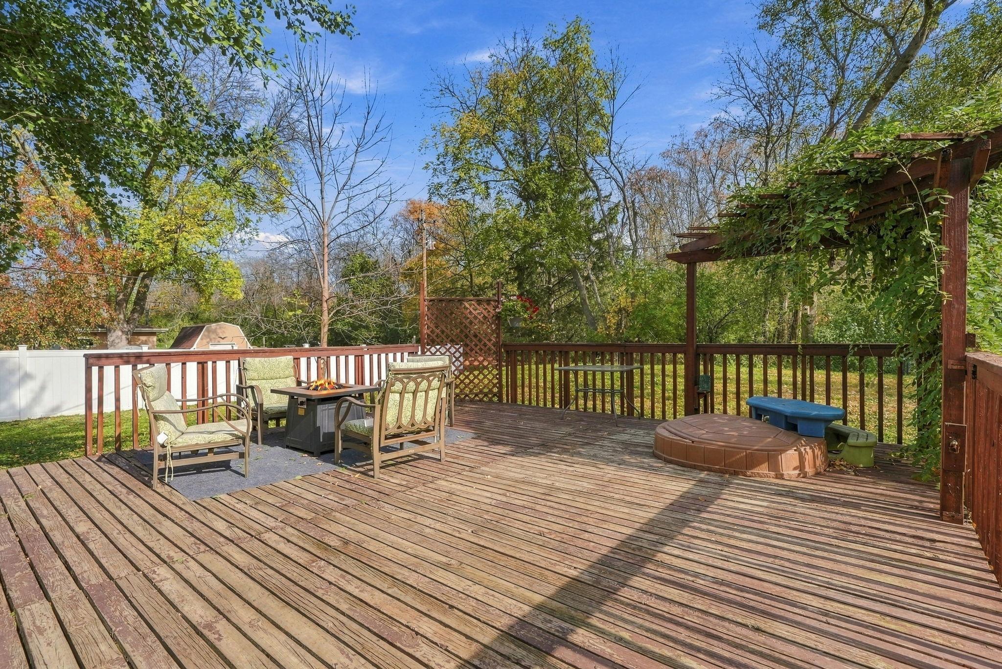 main property photo 50