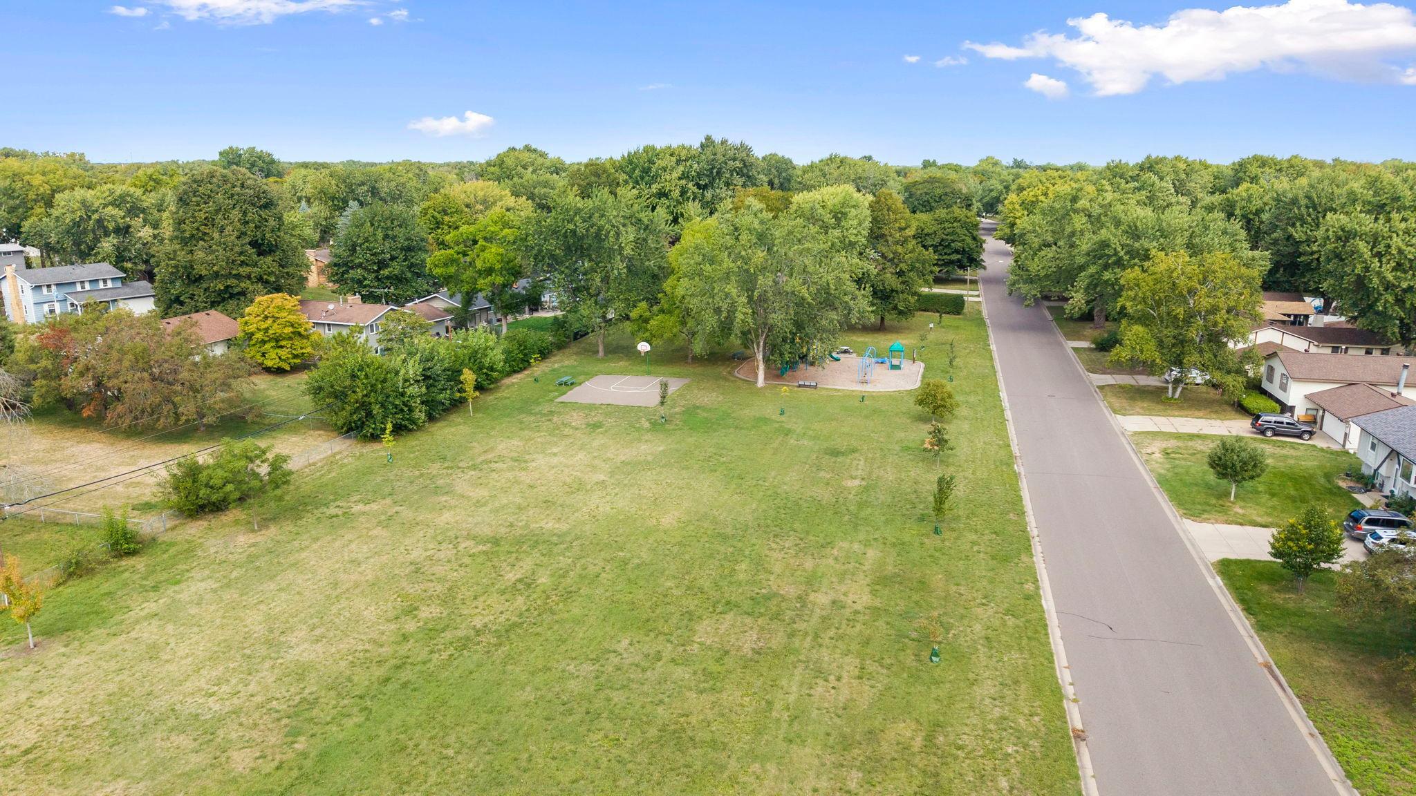 main property photo 40
