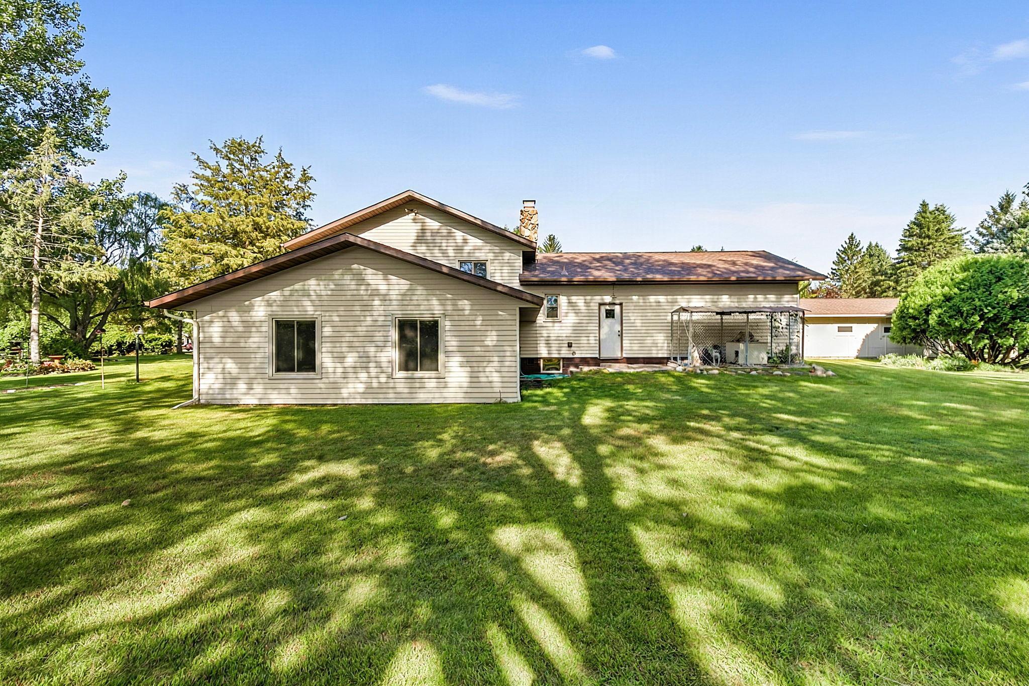 main property photo 12