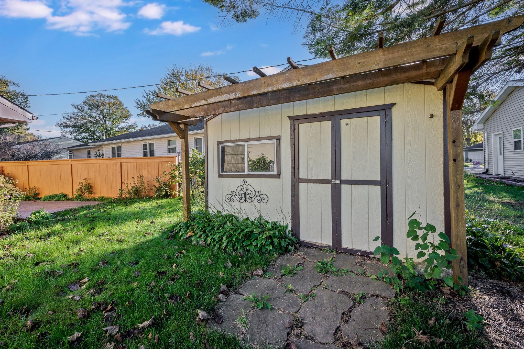 main property photo 43