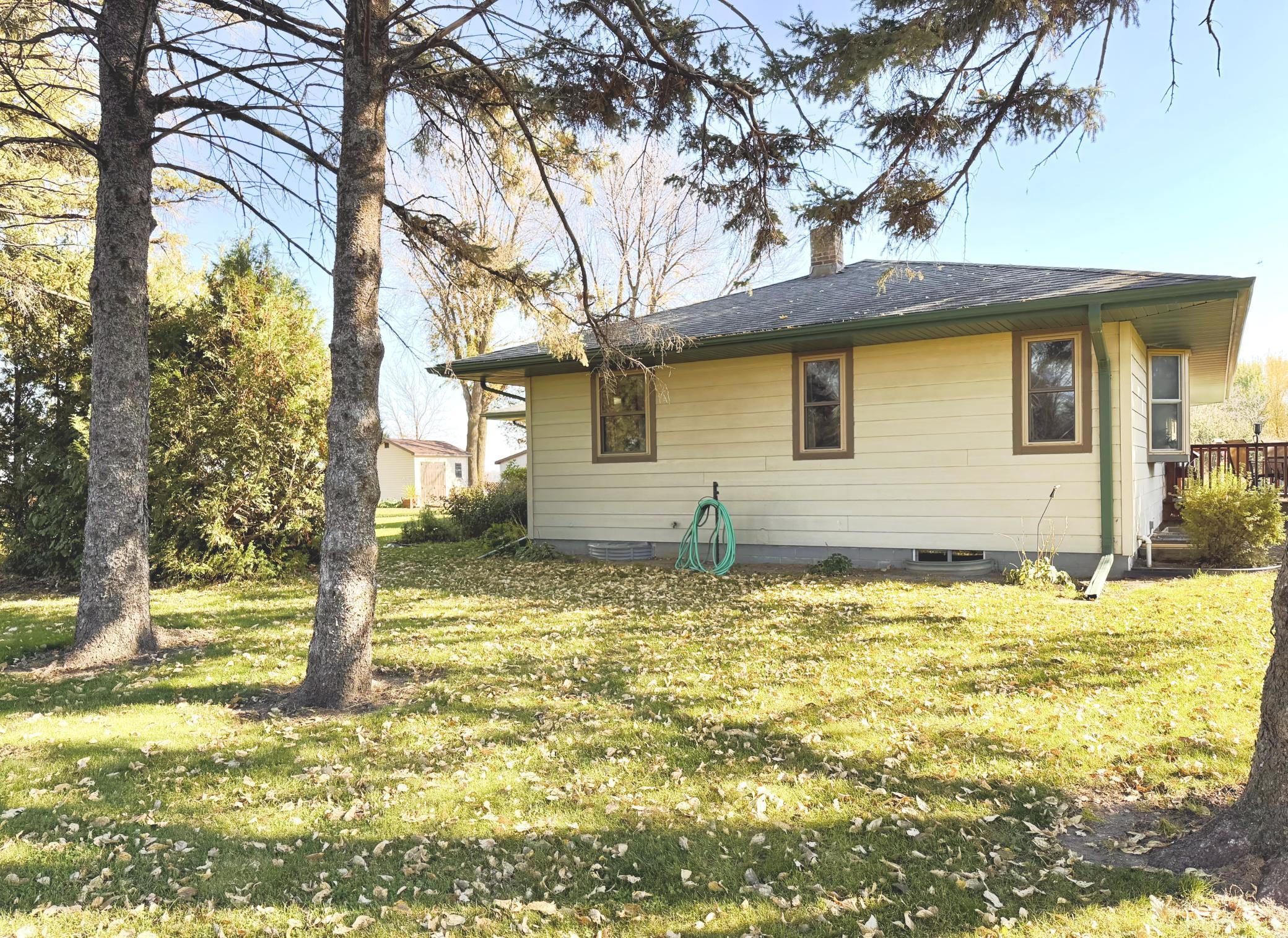 main property photo 32