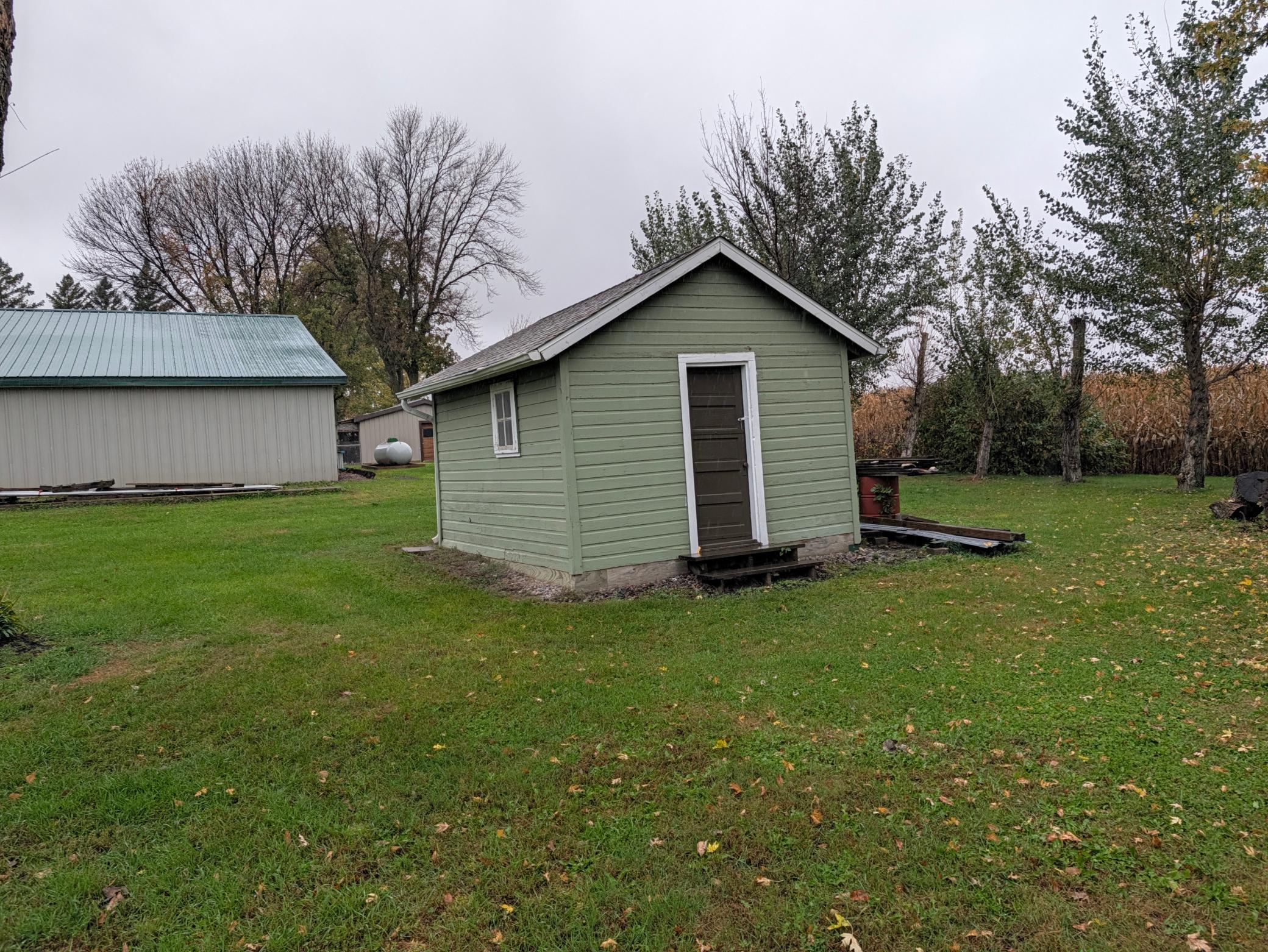 main property photo 39