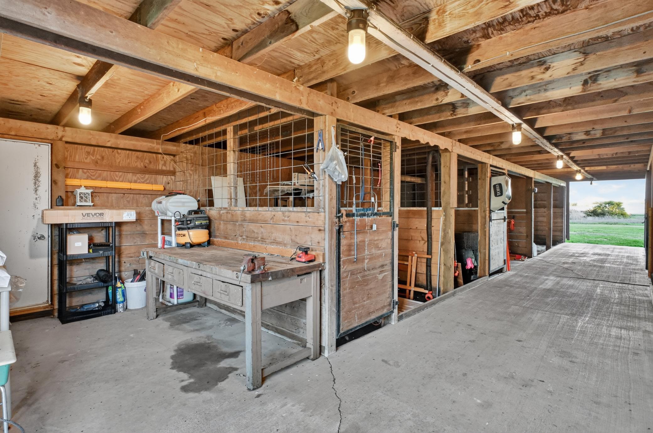 main property photo 80