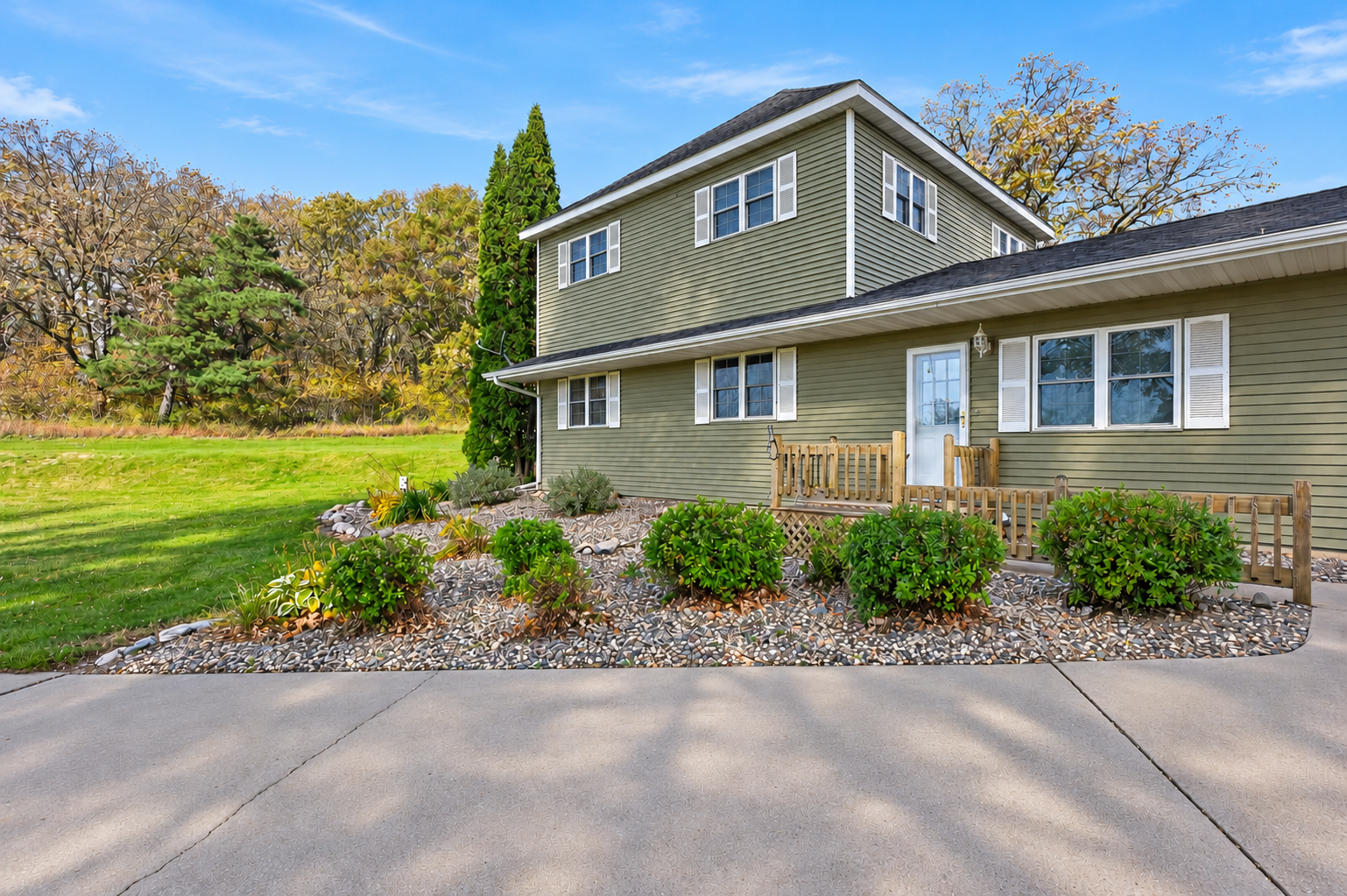 main property photo 9