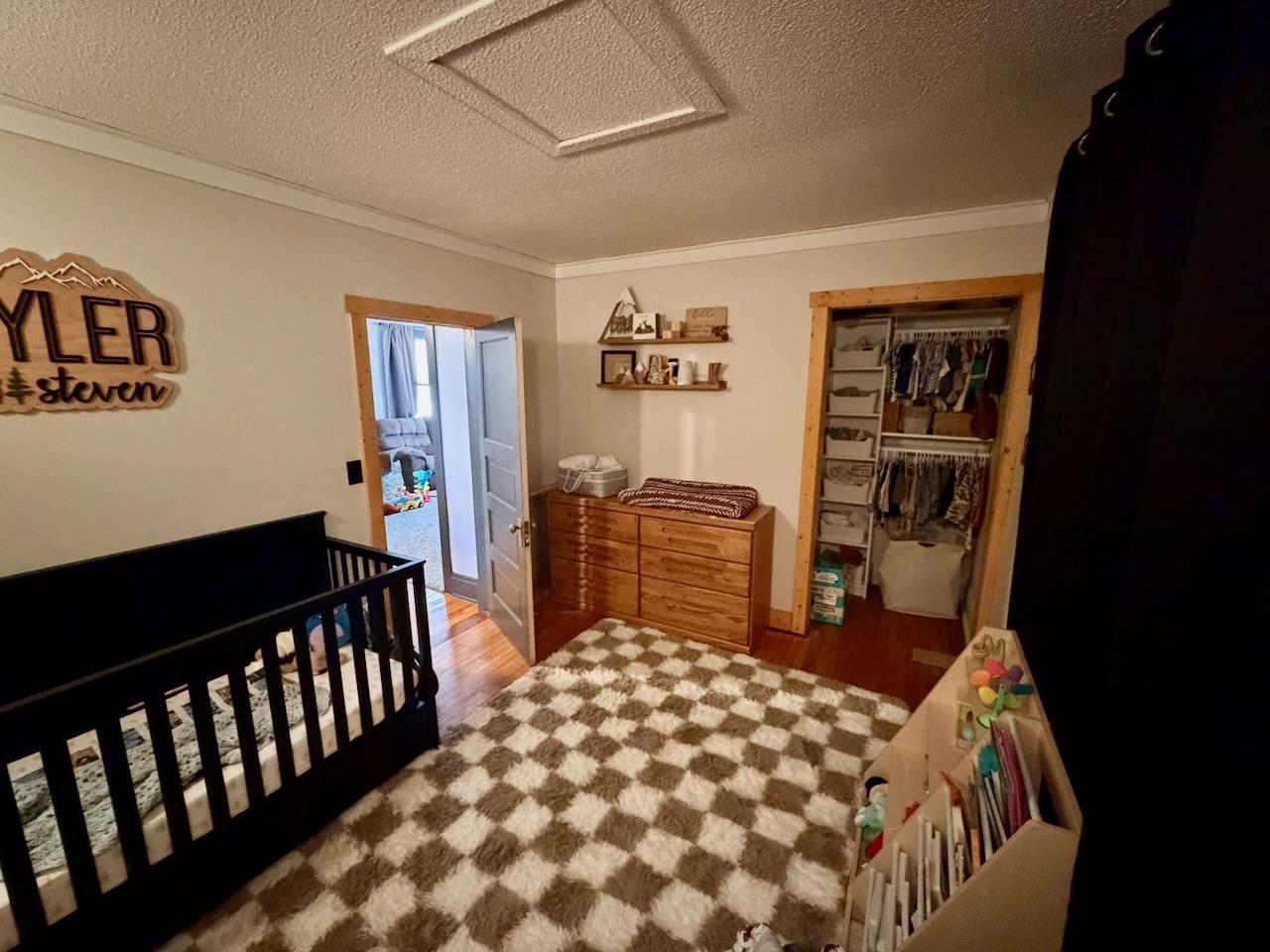main property photo 20