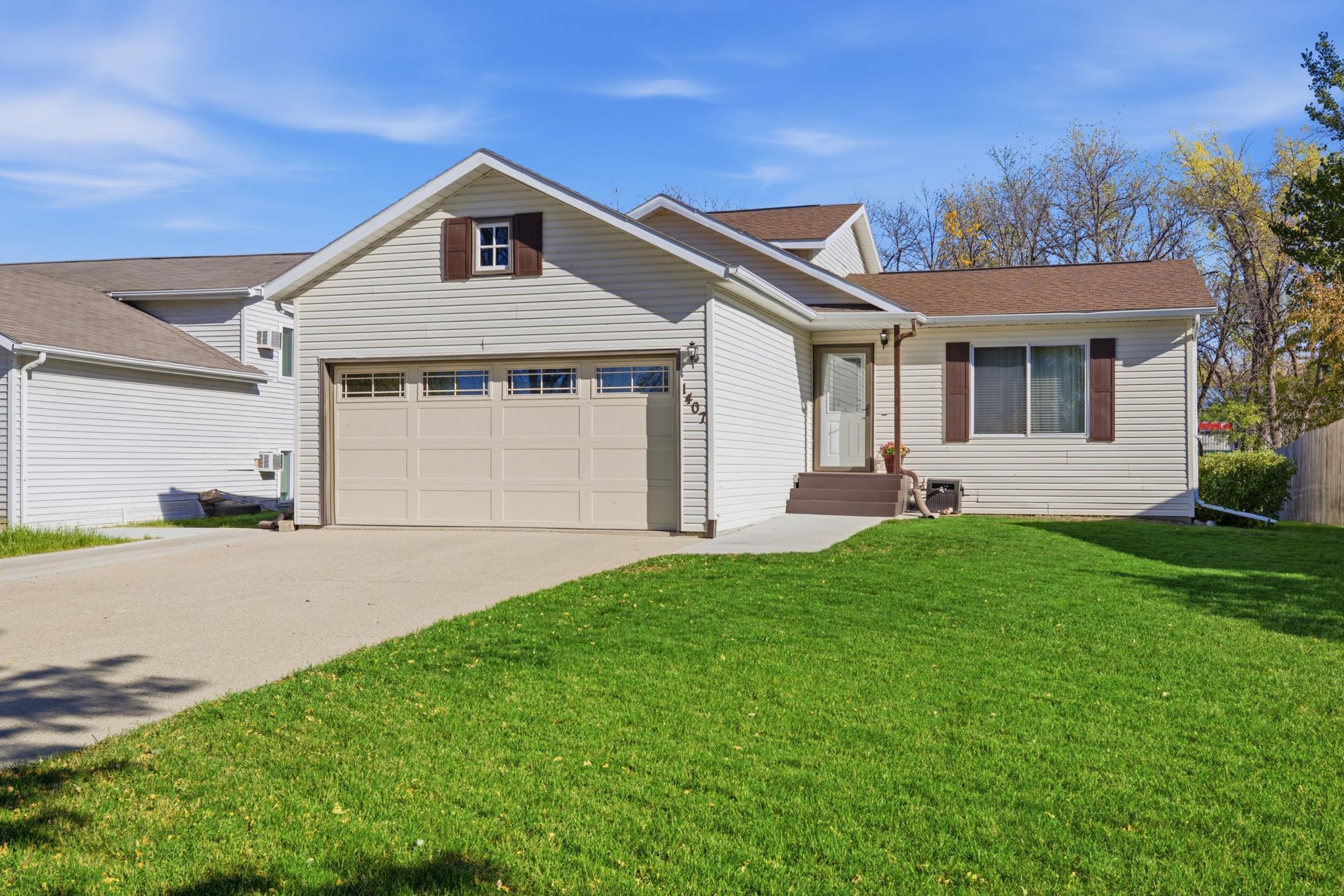 main property photo 0
