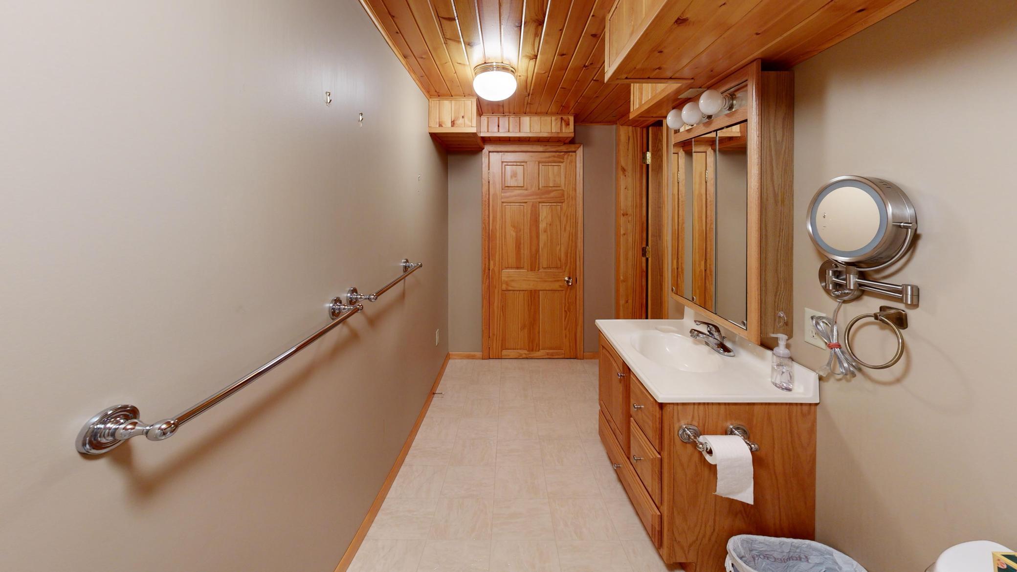 main property photo 31