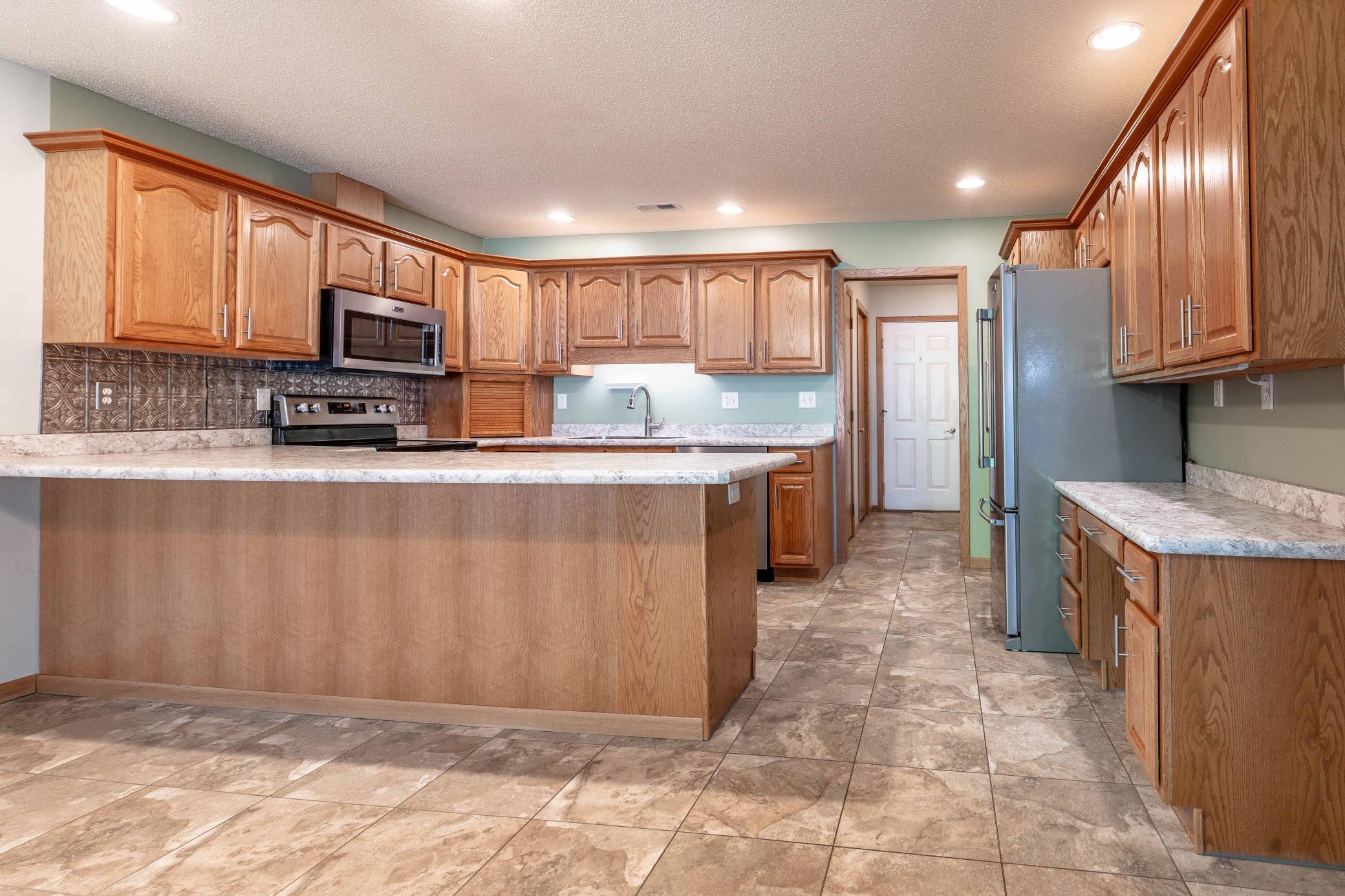 main property photo 17