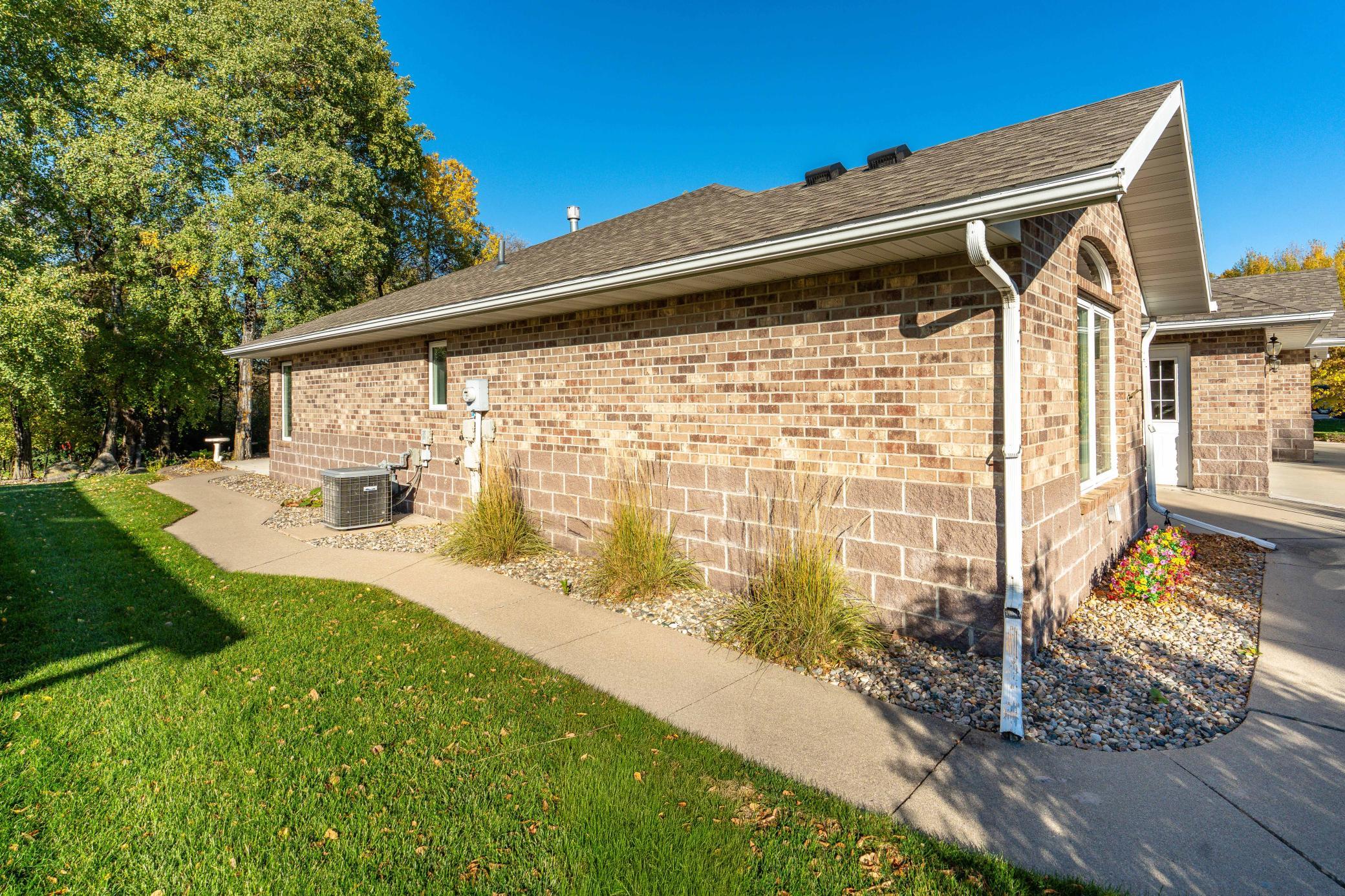 main property photo 39